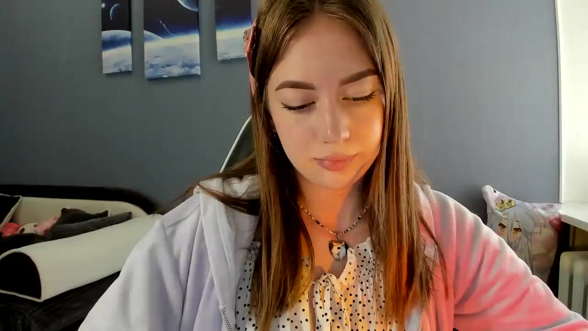 Gallery image thumbnail from RoboSasha's myfreecams stream on, 06/16/2025, 12:52 image 6 of 20