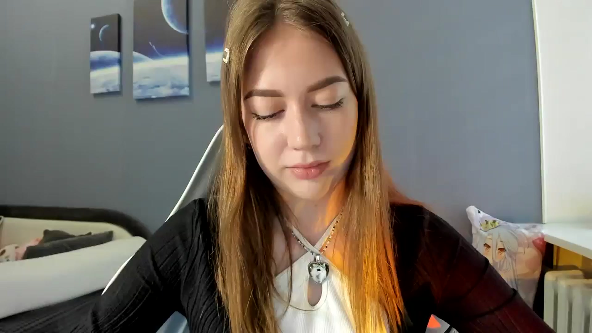 Gallery image thumbnail from RoboSasha's myfreecams stream on, 06/18/2025, 10:36 image 19 of 20