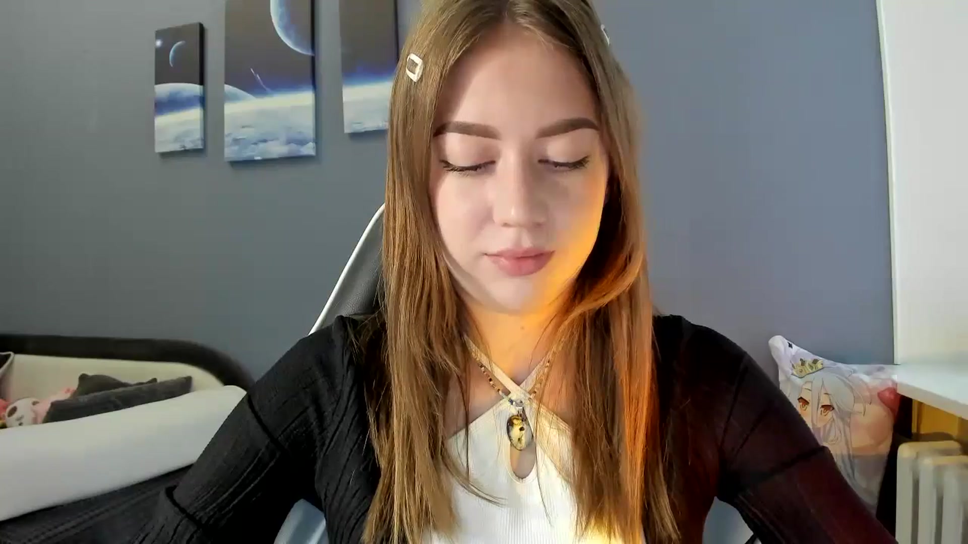 Gallery image thumbnail from RoboSasha's myfreecams stream on, 06/18/2025, 10:36 image 11 of 20