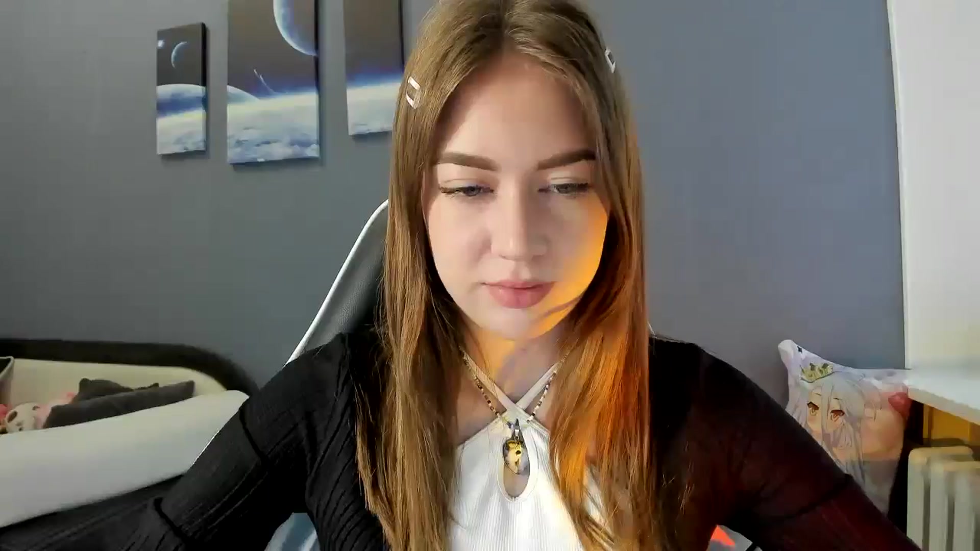Gallery image thumbnail from RoboSasha's myfreecams stream on, 06/18/2025, 10:36 image 4 of 20