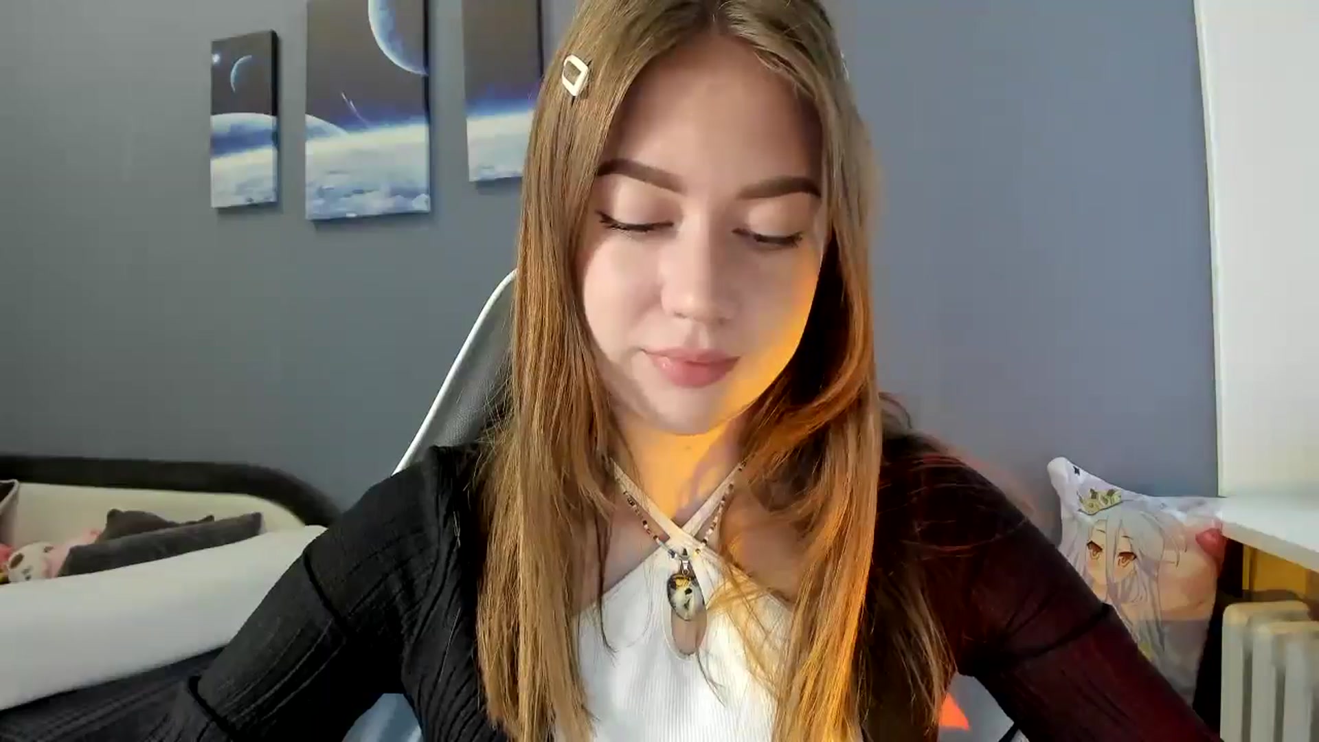 Gallery image thumbnail from RoboSasha's myfreecams stream on, 06/18/2025, 10:36 image 7 of 20