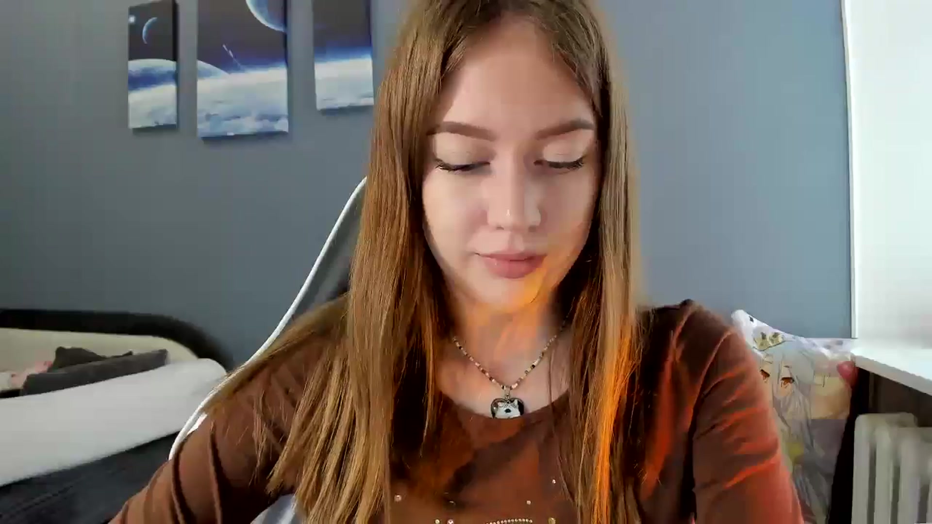Gallery image thumbnail from RoboSasha's myfreecams stream on, 06/19/2025, 11:53 image 16 of 20