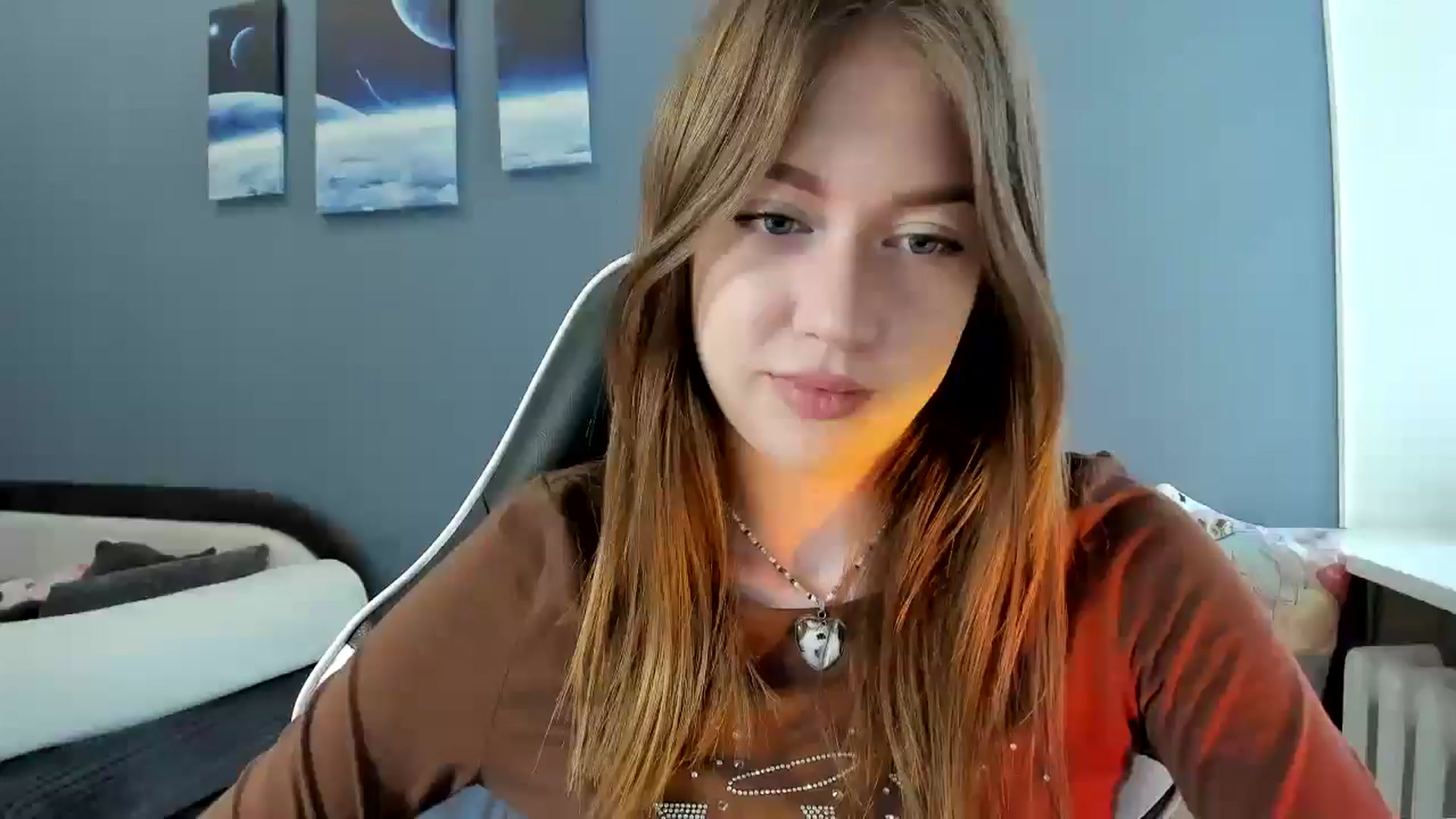 Gallery image thumbnail from RoboSasha's myfreecams stream on, 06/19/2025, 11:53 image 10 of 20