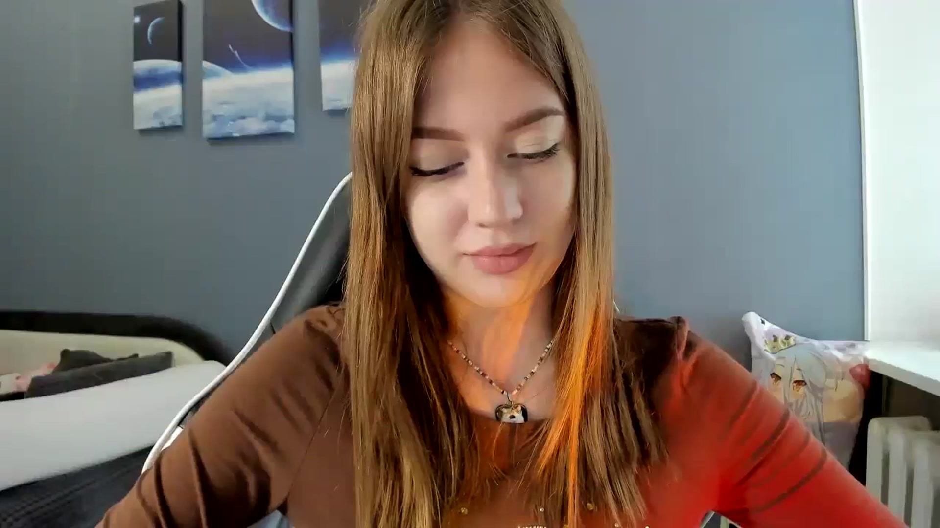 Gallery image thumbnail from RoboSasha's myfreecams stream on, 06/19/2025, 11:53 image 14 of 20