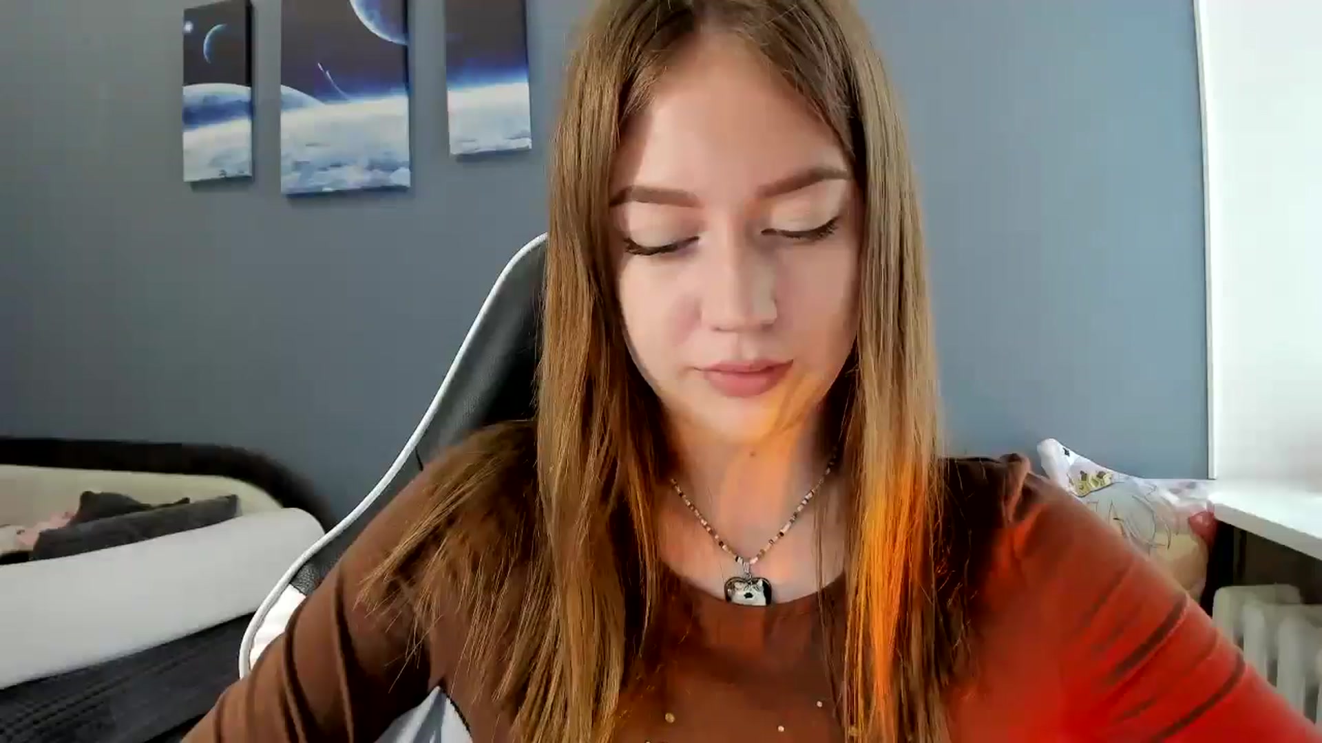Gallery image thumbnail from RoboSasha's myfreecams stream on, 06/19/2025, 11:53 image 18 of 20