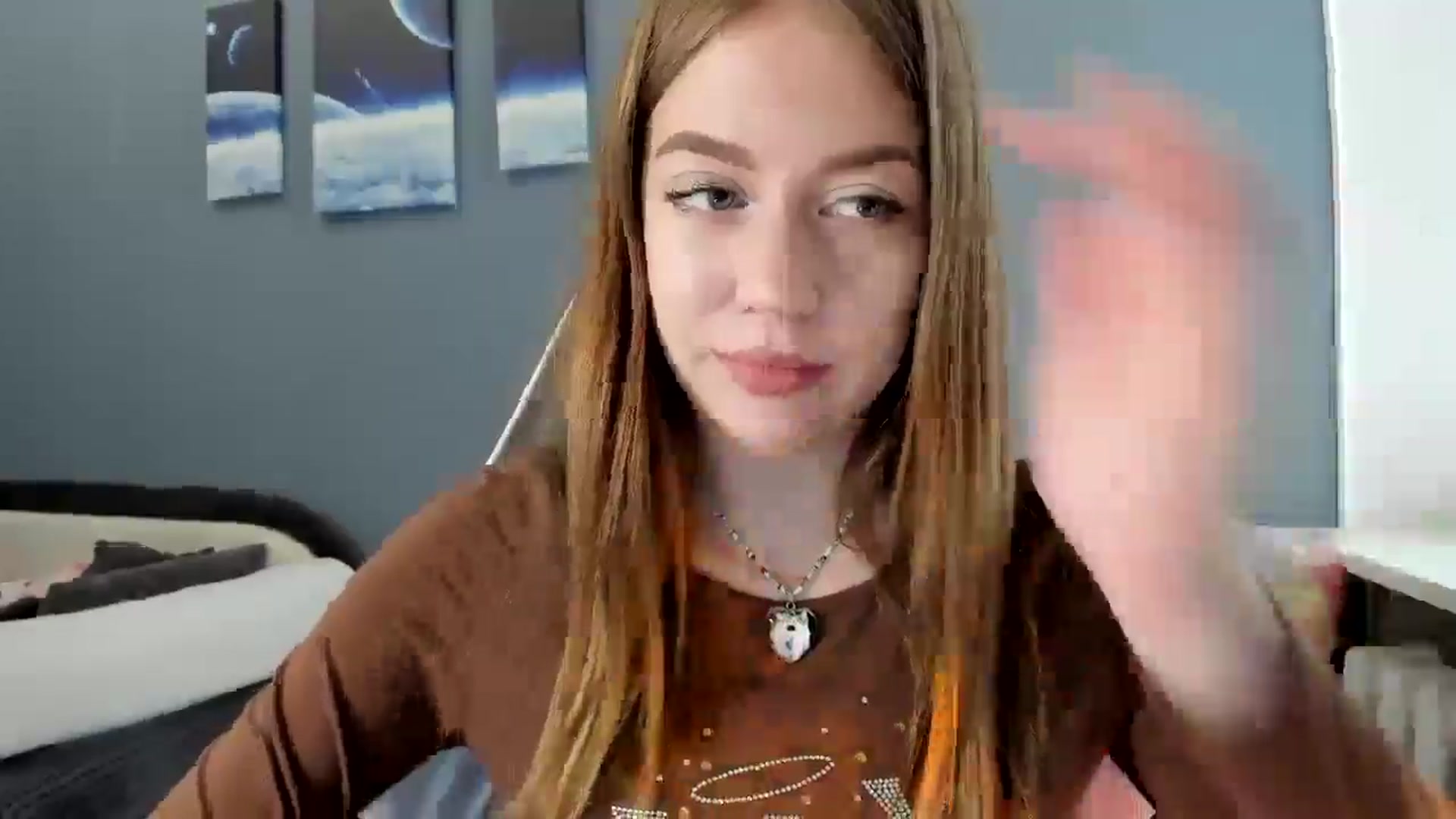 Gallery image thumbnail from RoboSasha's myfreecams stream on, 06/19/2025, 11:53 image 7 of 20