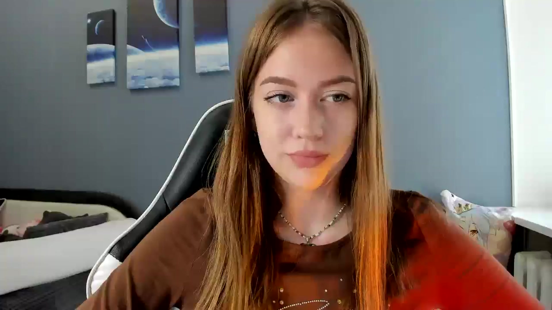 Gallery image thumbnail from RoboSasha's myfreecams stream on, 06/19/2025, 12:24 image 16 of 20
