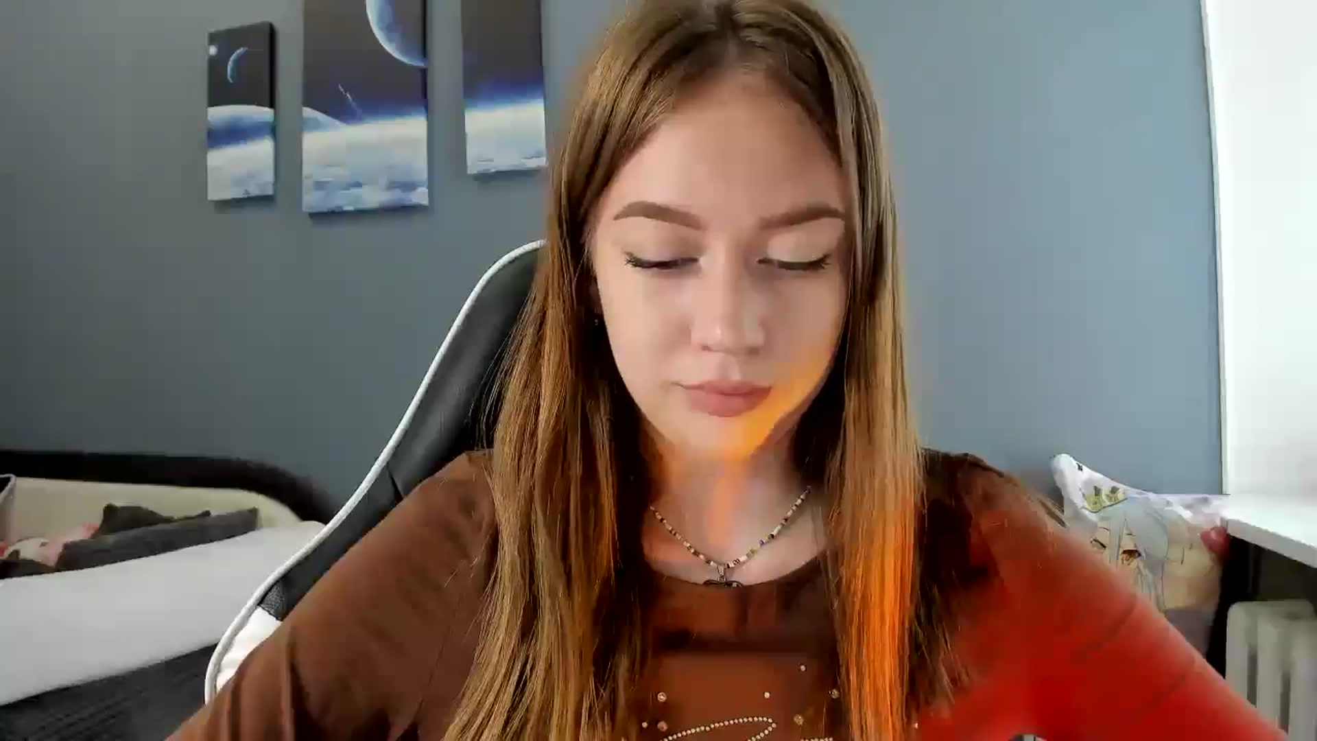 Gallery image thumbnail from RoboSasha's myfreecams stream on, 06/19/2025, 12:24 image 14 of 20