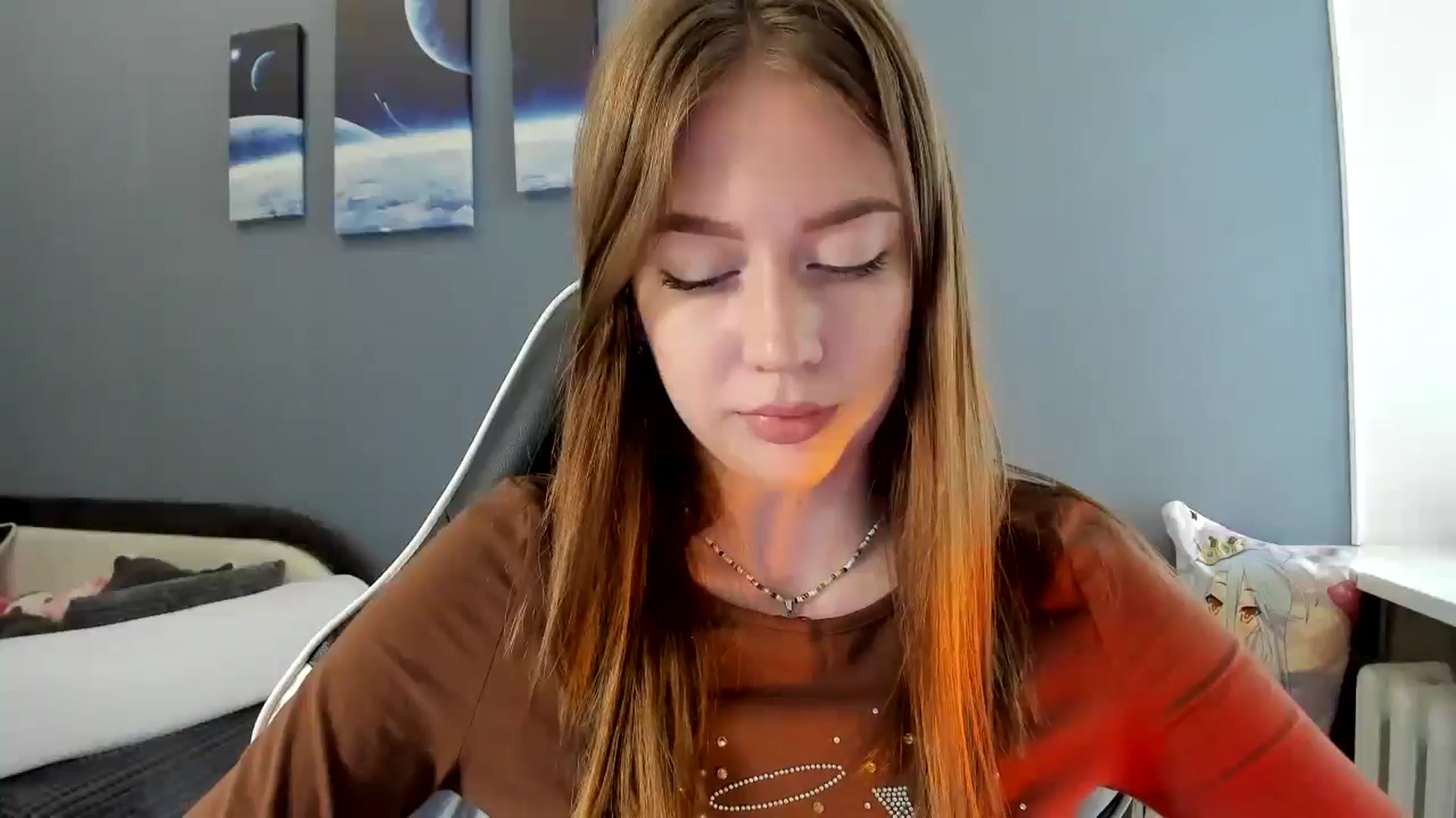 Gallery image thumbnail from RoboSasha's myfreecams stream on, 06/19/2025, 12:24 image 5 of 20
