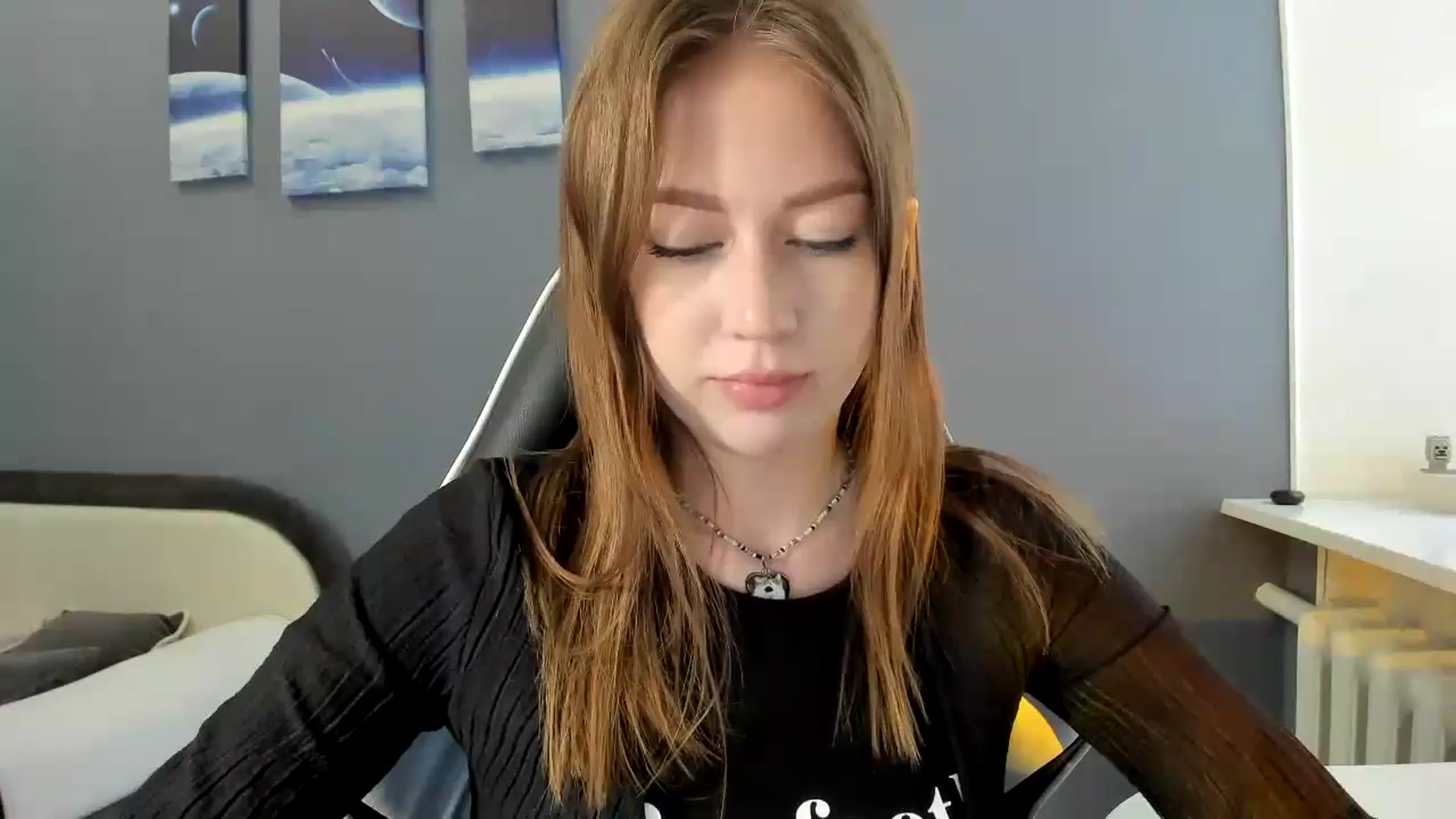 Gallery image thumbnail from RoboSasha's myfreecams stream on, 06/20/2025, 11:54 image 14 of 20