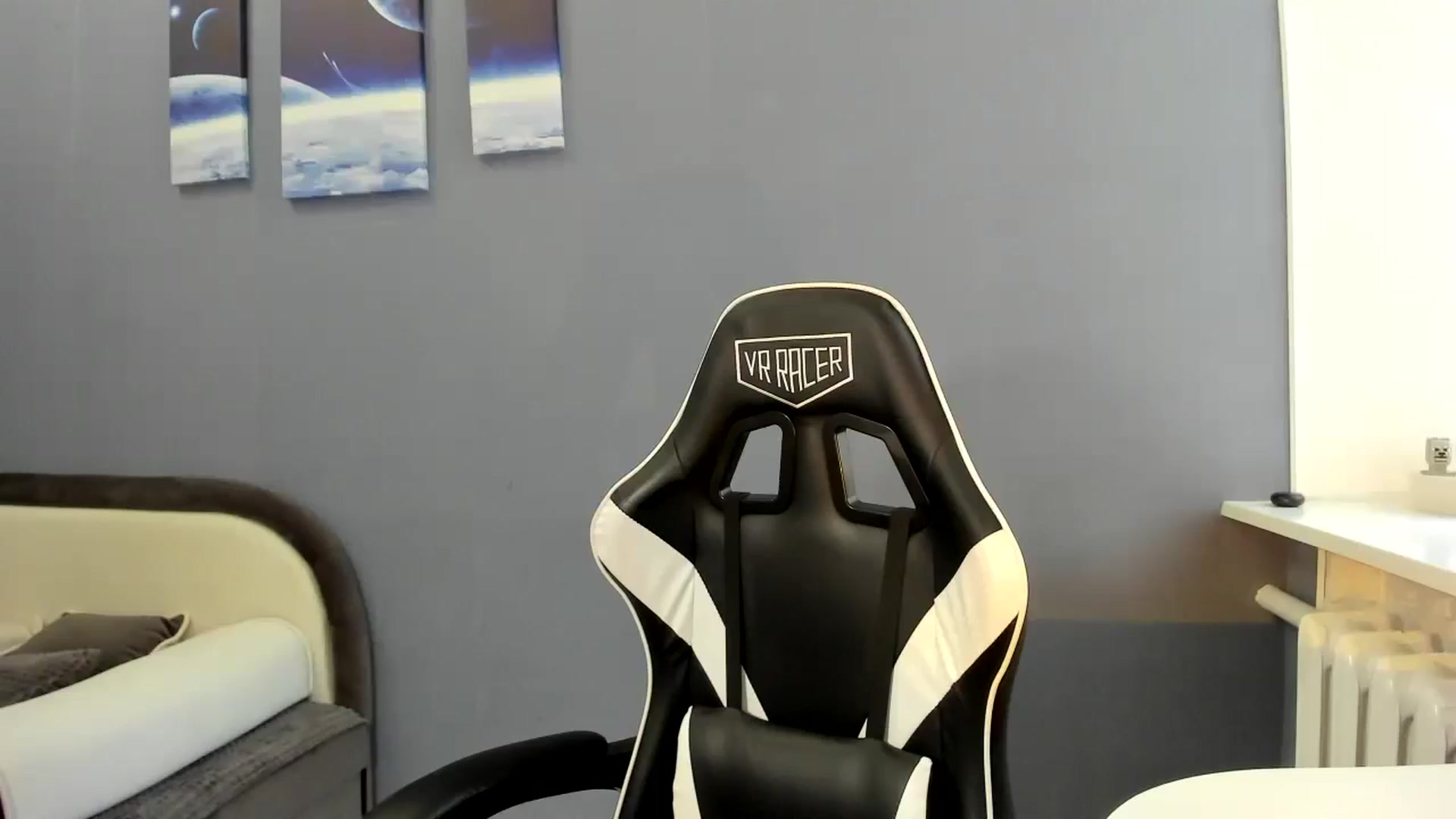Gallery image thumbnail from RoboSasha's myfreecams stream on, 06/20/2025, 11:54 image 20 of 20