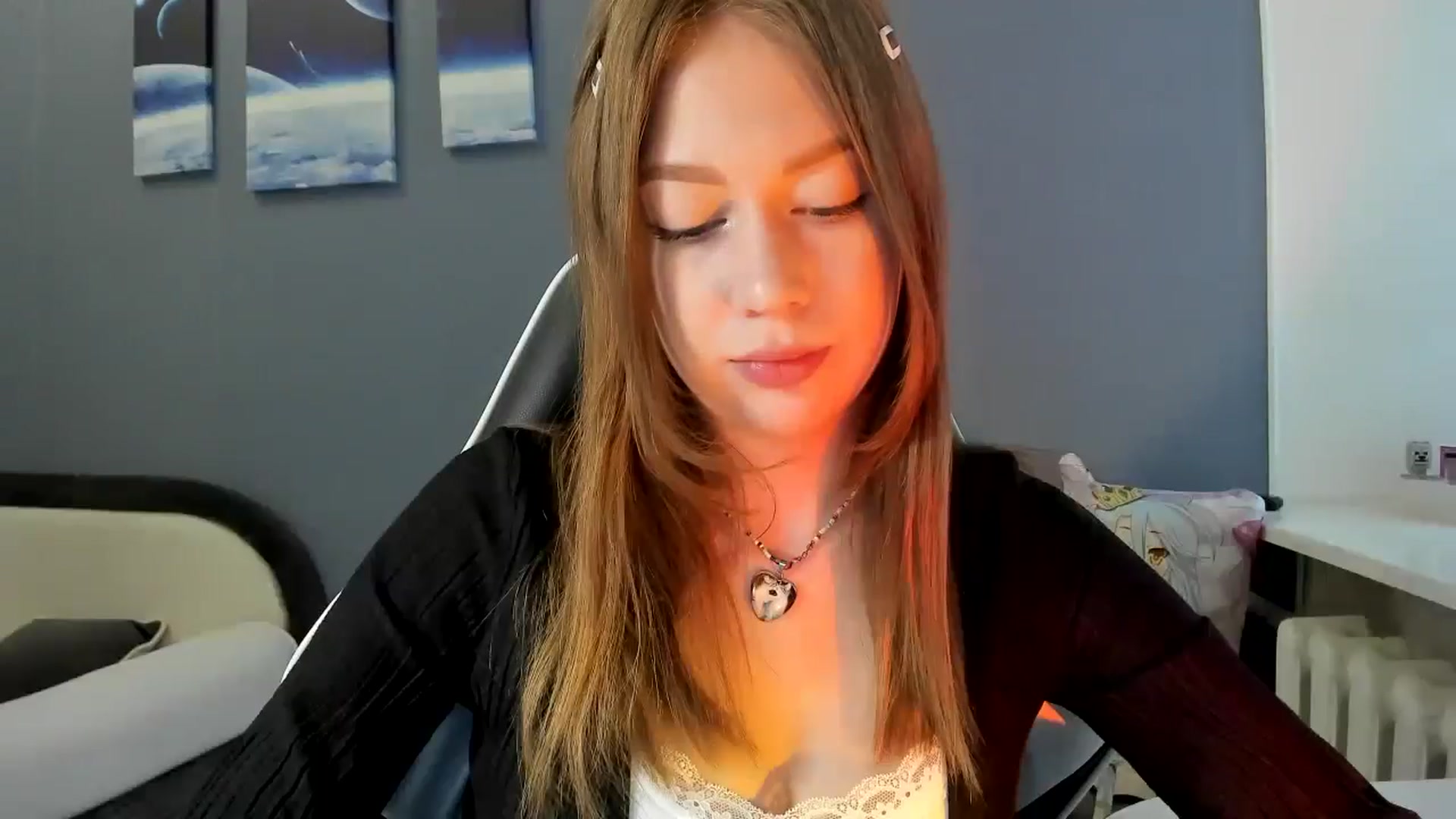Gallery image thumbnail from RoboSasha's myfreecams stream on, 06/22/2025, 09:07 image 10 of 20