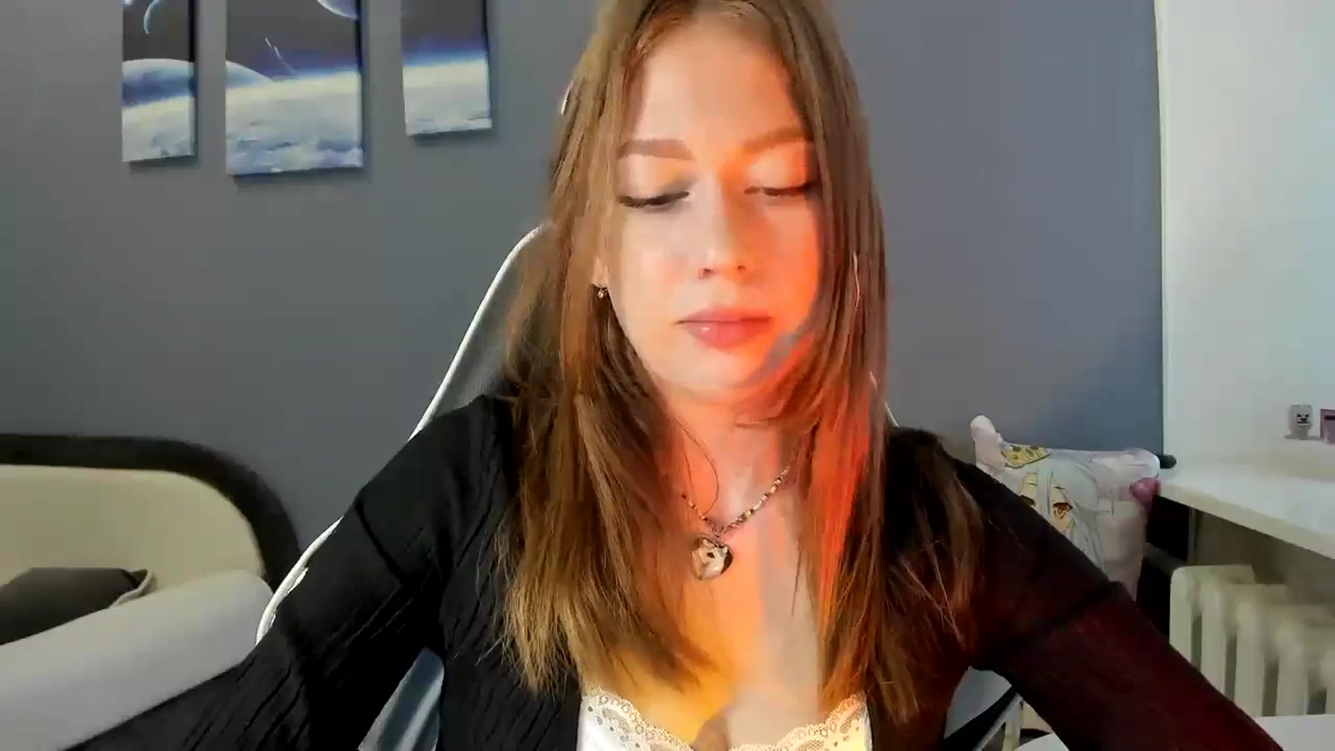 Gallery image thumbnail from RoboSasha's myfreecams stream on, 06/22/2025, 09:07 image 14 of 20