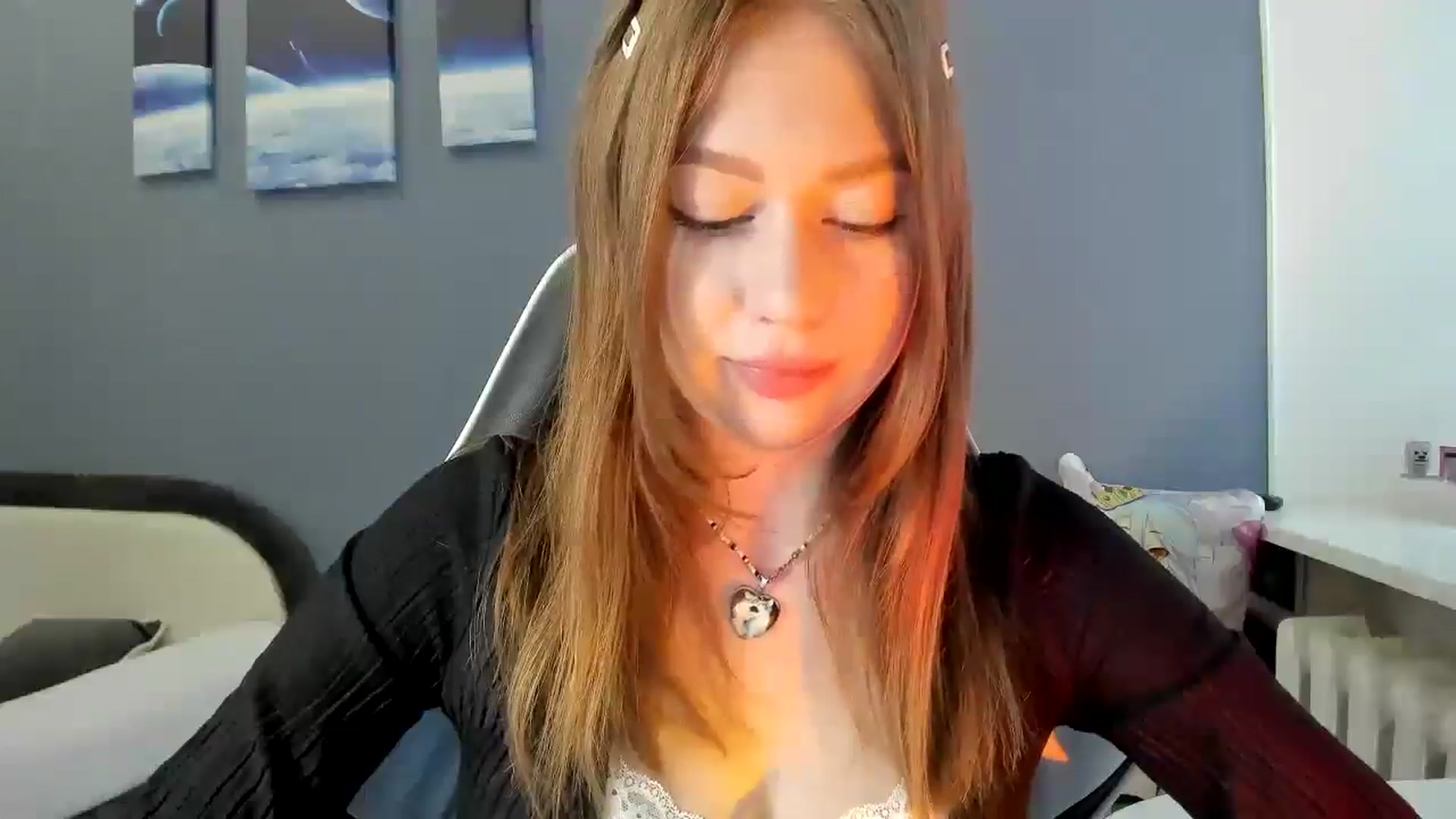 Gallery image thumbnail from RoboSasha's myfreecams stream on, 06/22/2025, 09:07 image 6 of 20