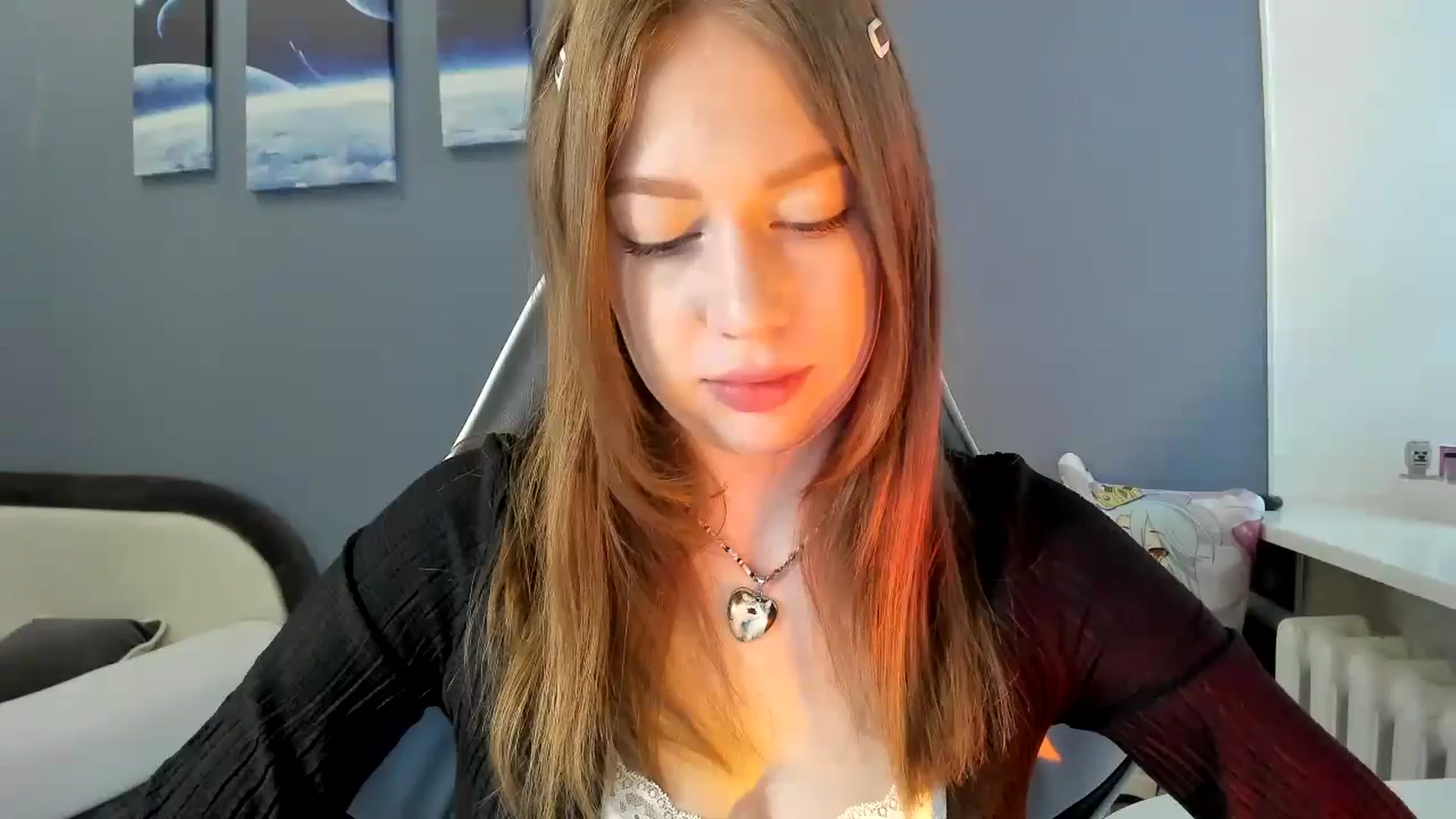 Gallery image thumbnail from RoboSasha's myfreecams stream on, 06/22/2025, 09:07 image 5 of 20