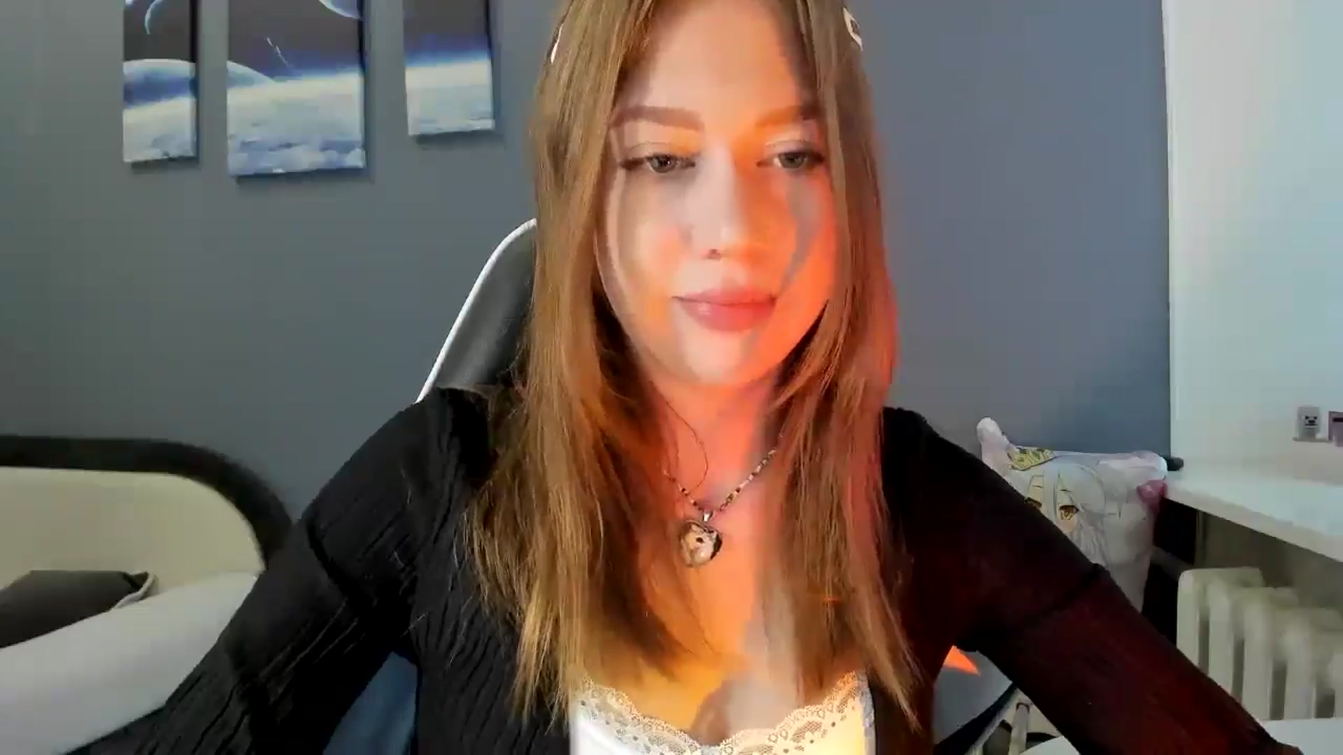 Gallery image thumbnail from RoboSasha's myfreecams stream on, 06/22/2025, 09:07 image 13 of 20