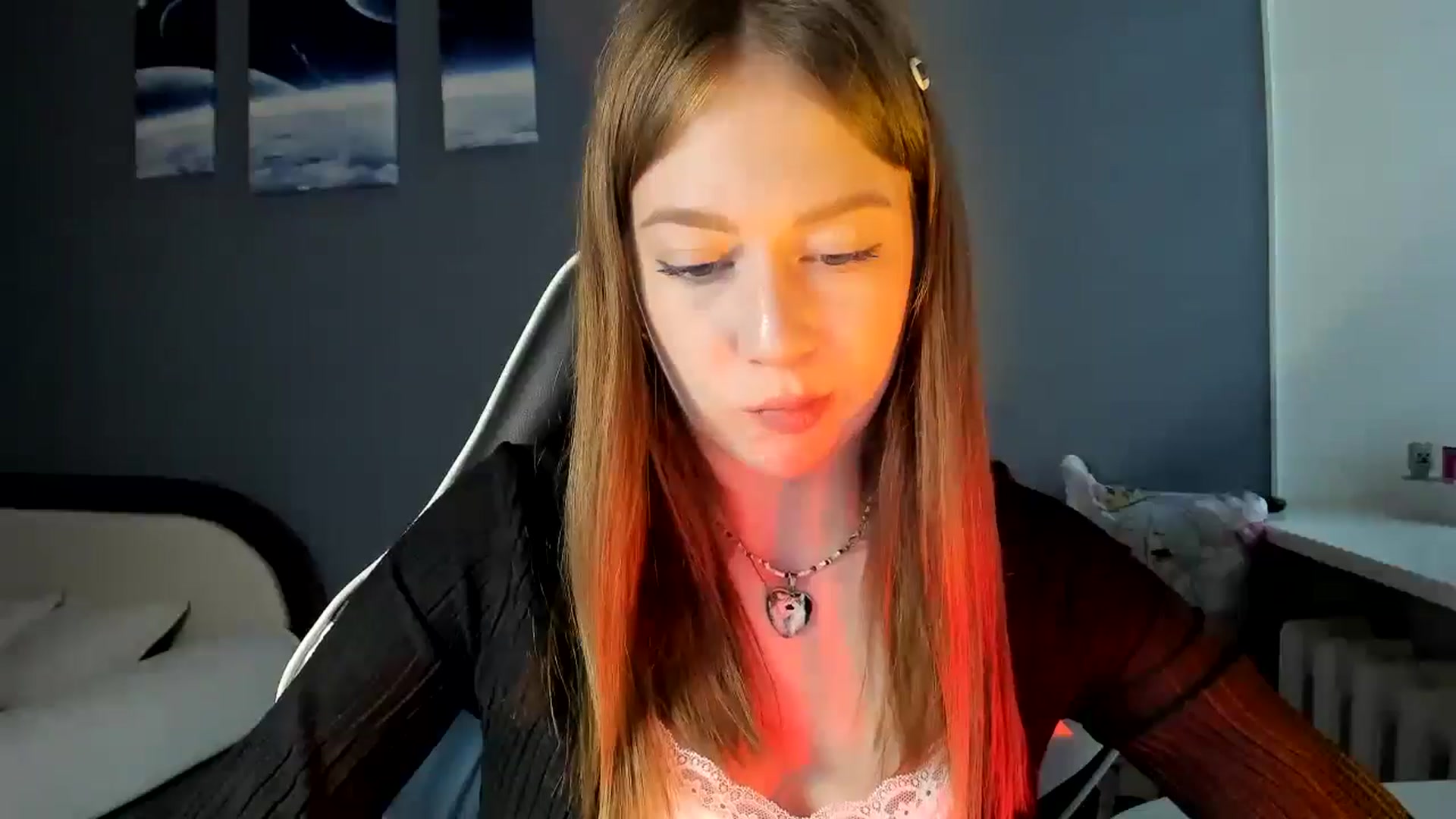 Gallery image thumbnail from RoboSasha's myfreecams stream on, 06/23/2025, 18:23 image 9 of 20