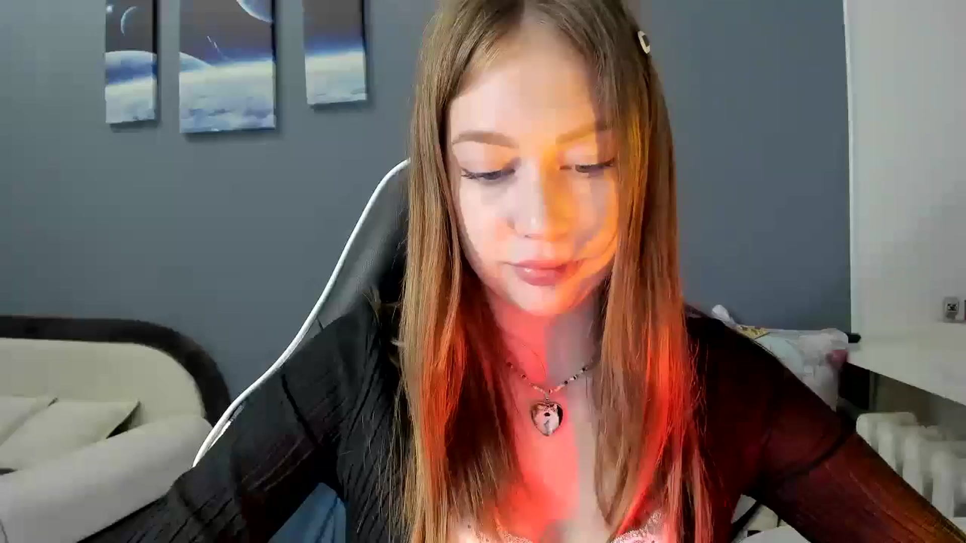 Gallery image thumbnail from RoboSasha's myfreecams stream on, 06/23/2025, 18:23 image 15 of 20