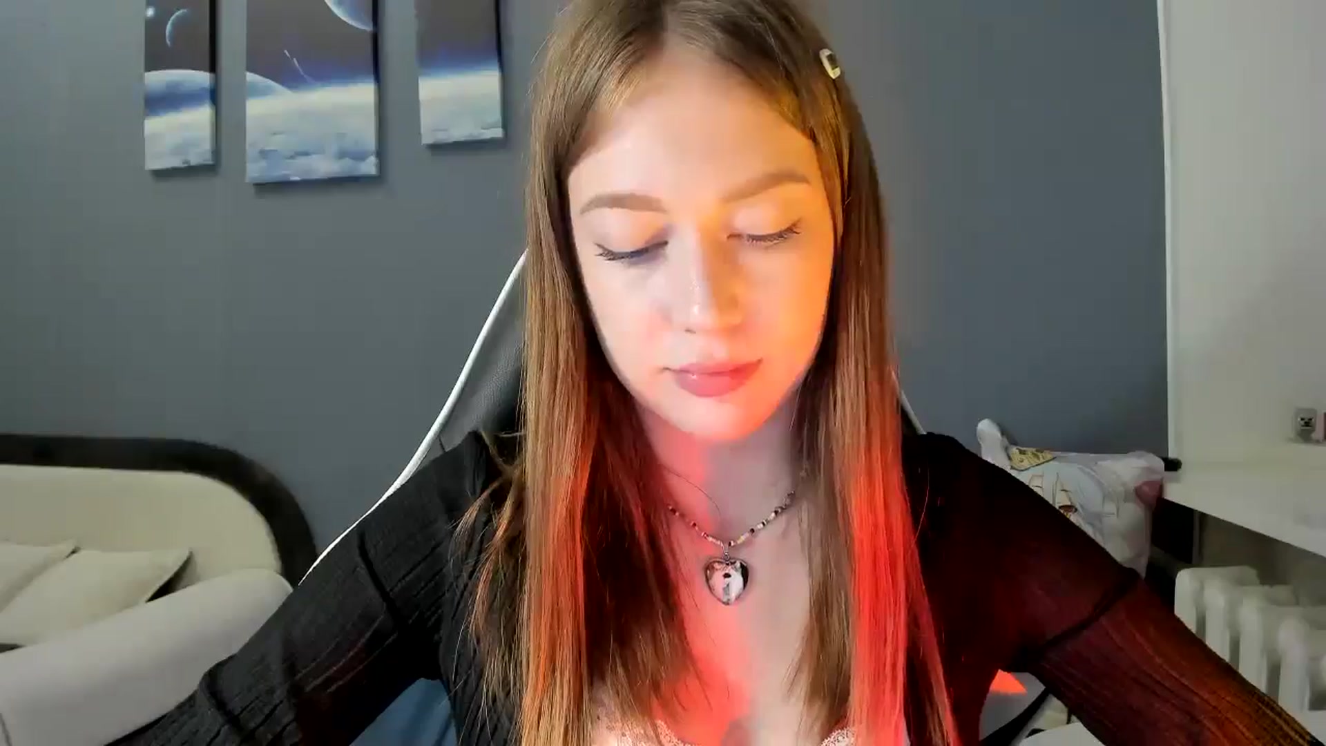 Gallery image thumbnail from RoboSasha's myfreecams stream on, 06/23/2025, 18:23 image 17 of 20