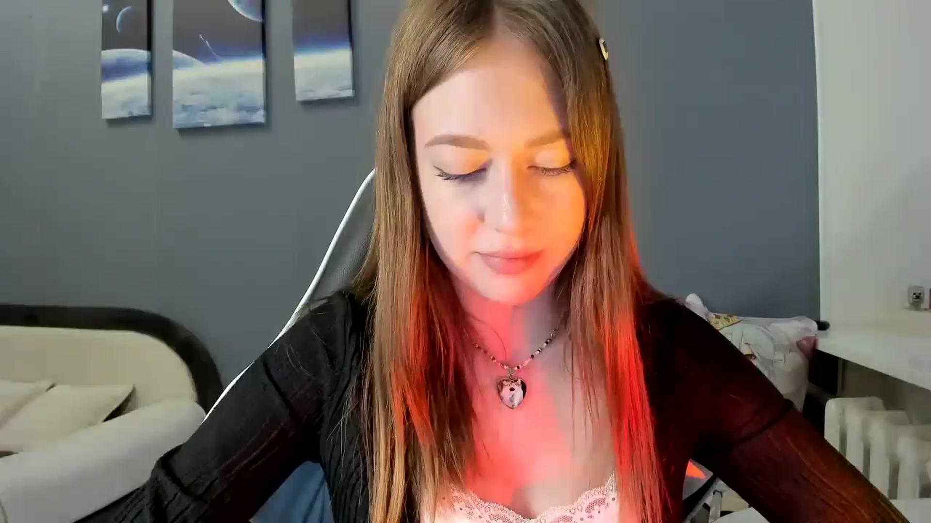 Gallery image thumbnail from RoboSasha's myfreecams stream on, 06/23/2025, 18:23 image 13 of 20