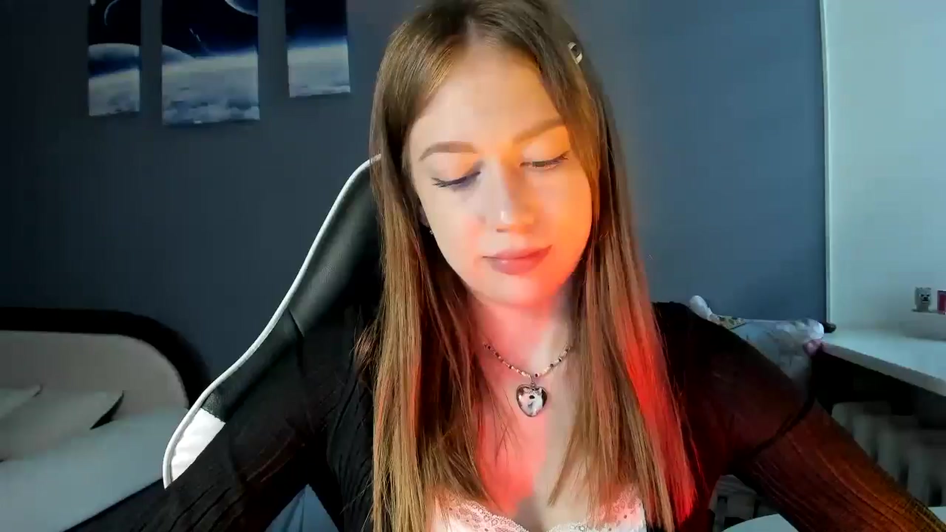 Gallery image thumbnail from RoboSasha's myfreecams stream on, 06/23/2025, 18:23 image 4 of 20