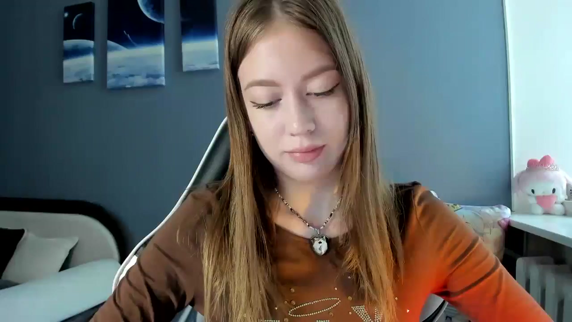Gallery image thumbnail from RoboSasha's myfreecams stream on, 06/25/2025, 12:50 image 1 of 20