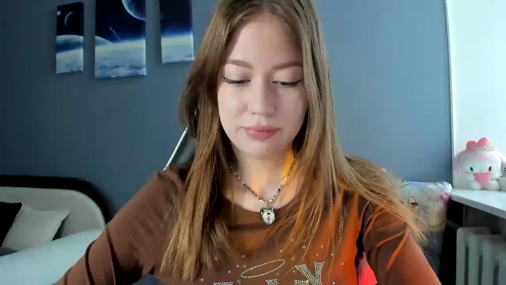 Gallery image thumbnail from RoboSasha's myfreecams stream on, 06/25/2025, 12:50 image 9 of 20