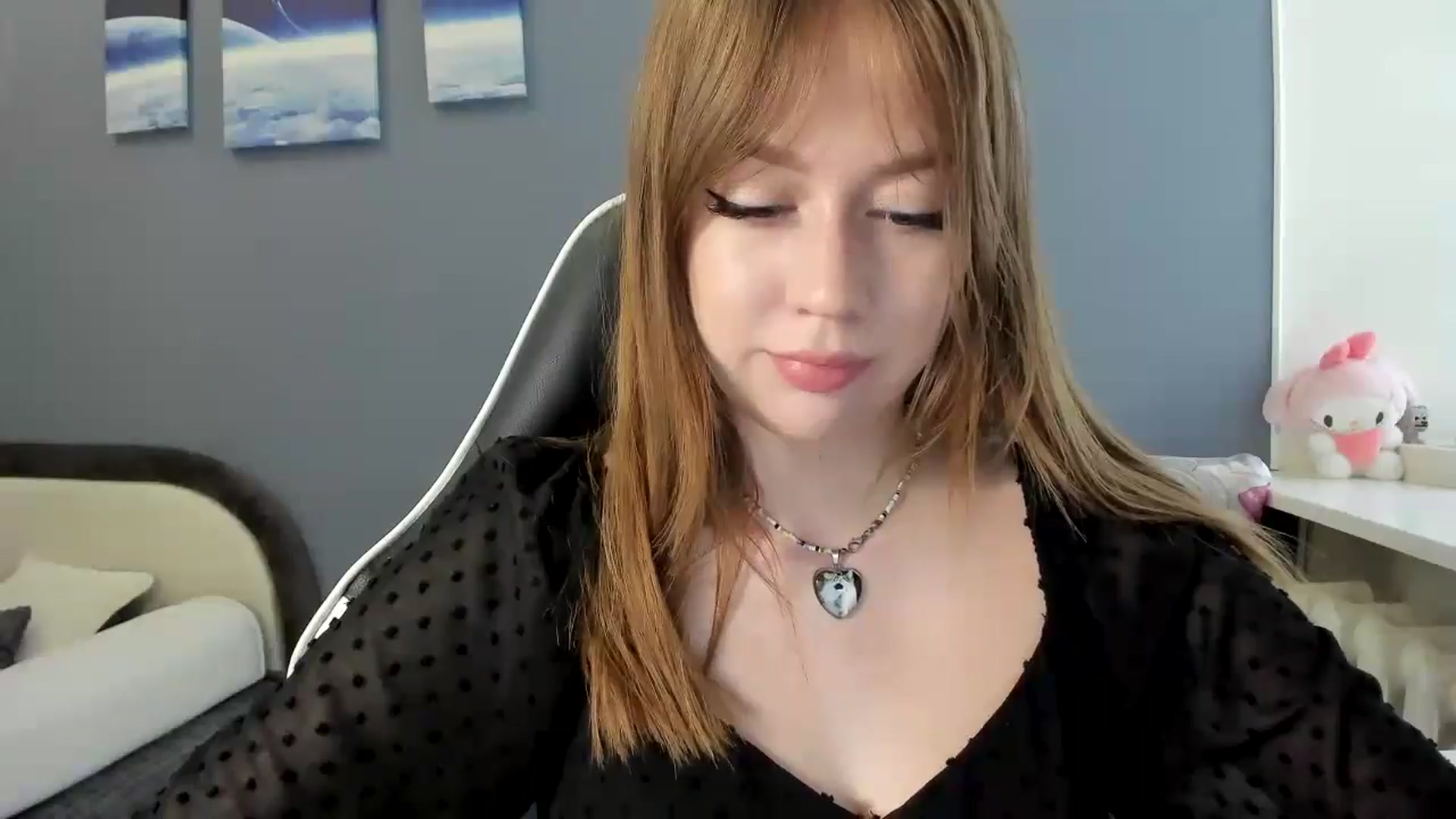 Gallery image thumbnail from RoboSasha's myfreecams stream on, 06/27/2025, 11:24 image 17 of 20
