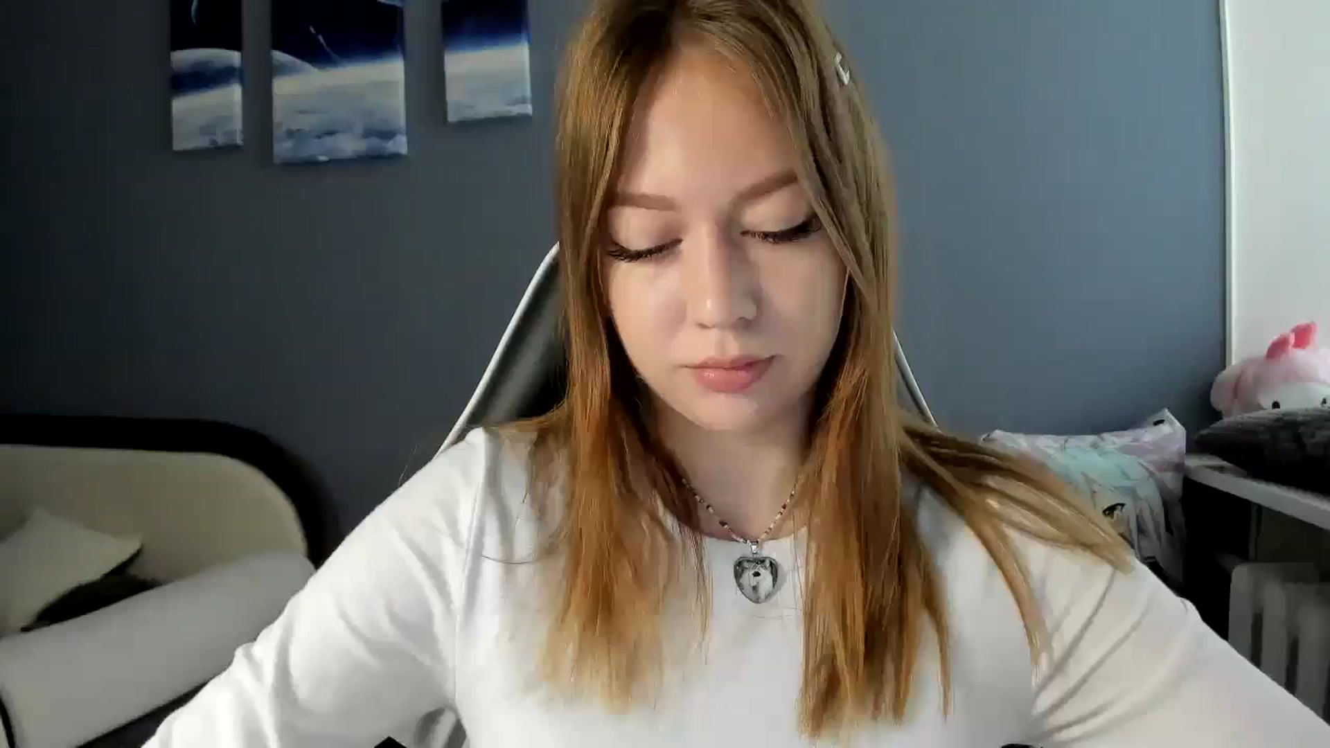 Gallery image thumbnail from RoboSasha's myfreecams stream on, 06/30/2025, 12:05 image 17 of 20