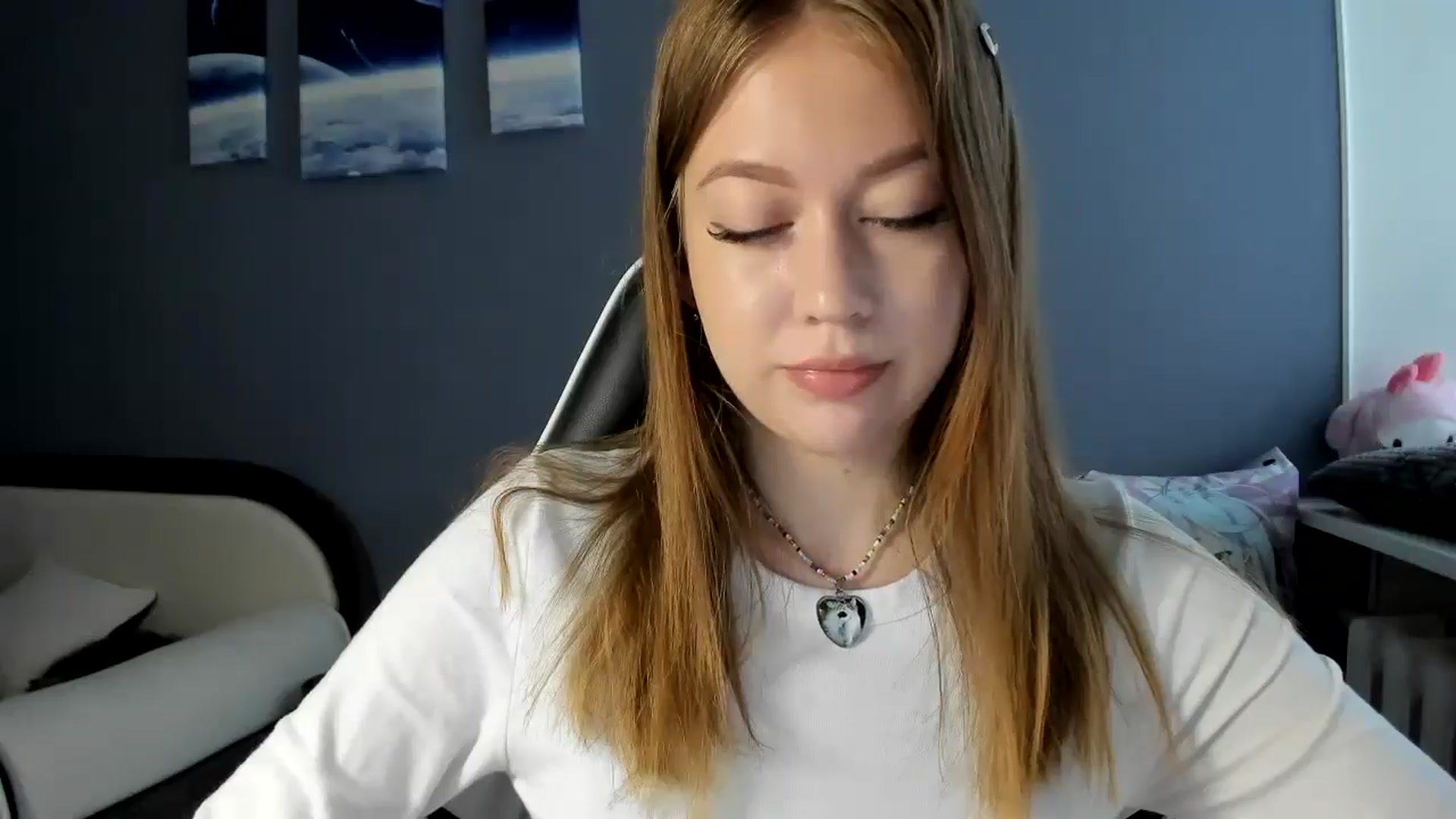 Gallery image thumbnail from RoboSasha's myfreecams stream on, 06/30/2025, 13:13 image 3 of 20