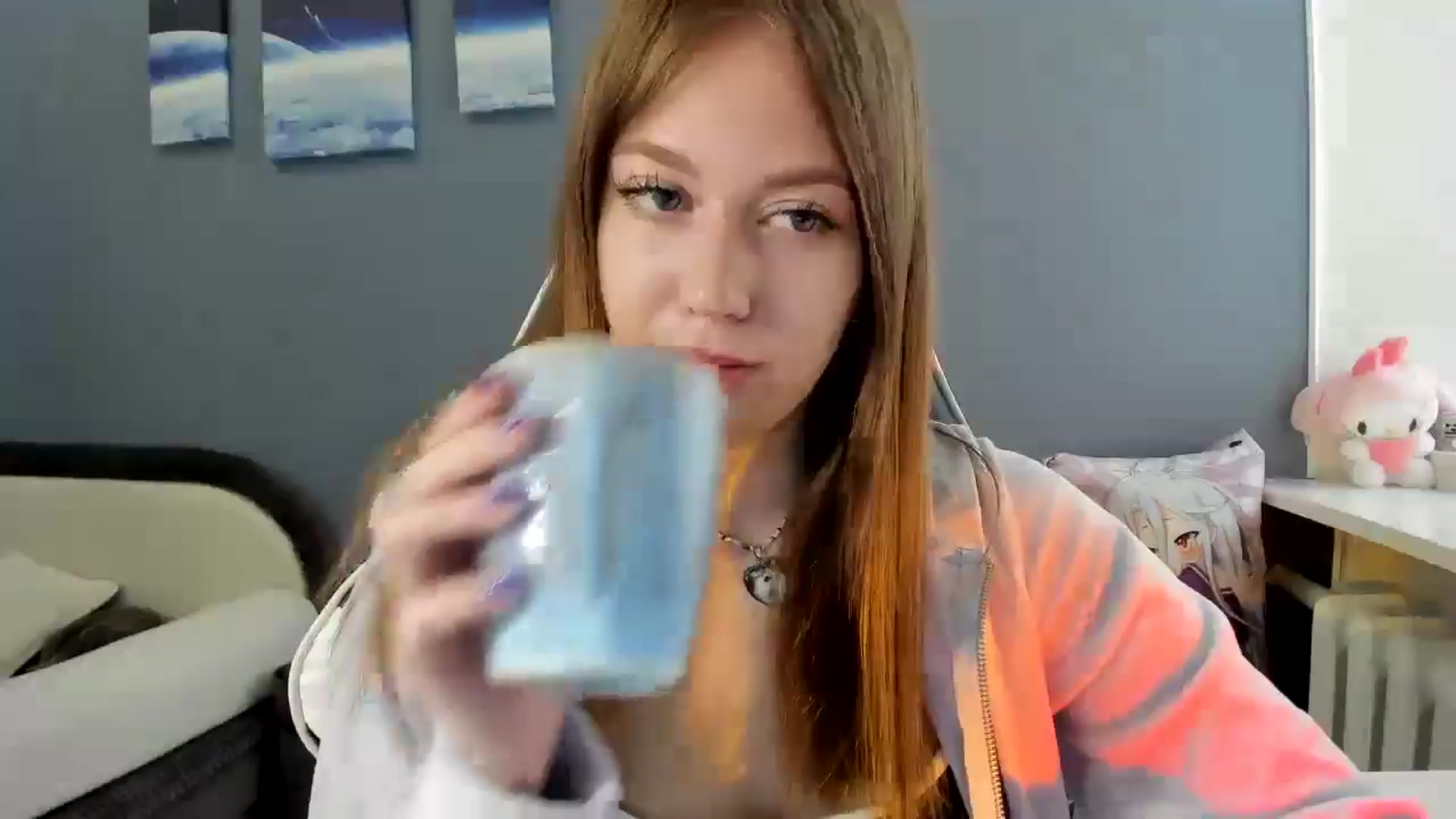 Gallery image thumbnail from RoboSasha's myfreecams stream on, 07/03/2025, 12:39 image 19 of 20