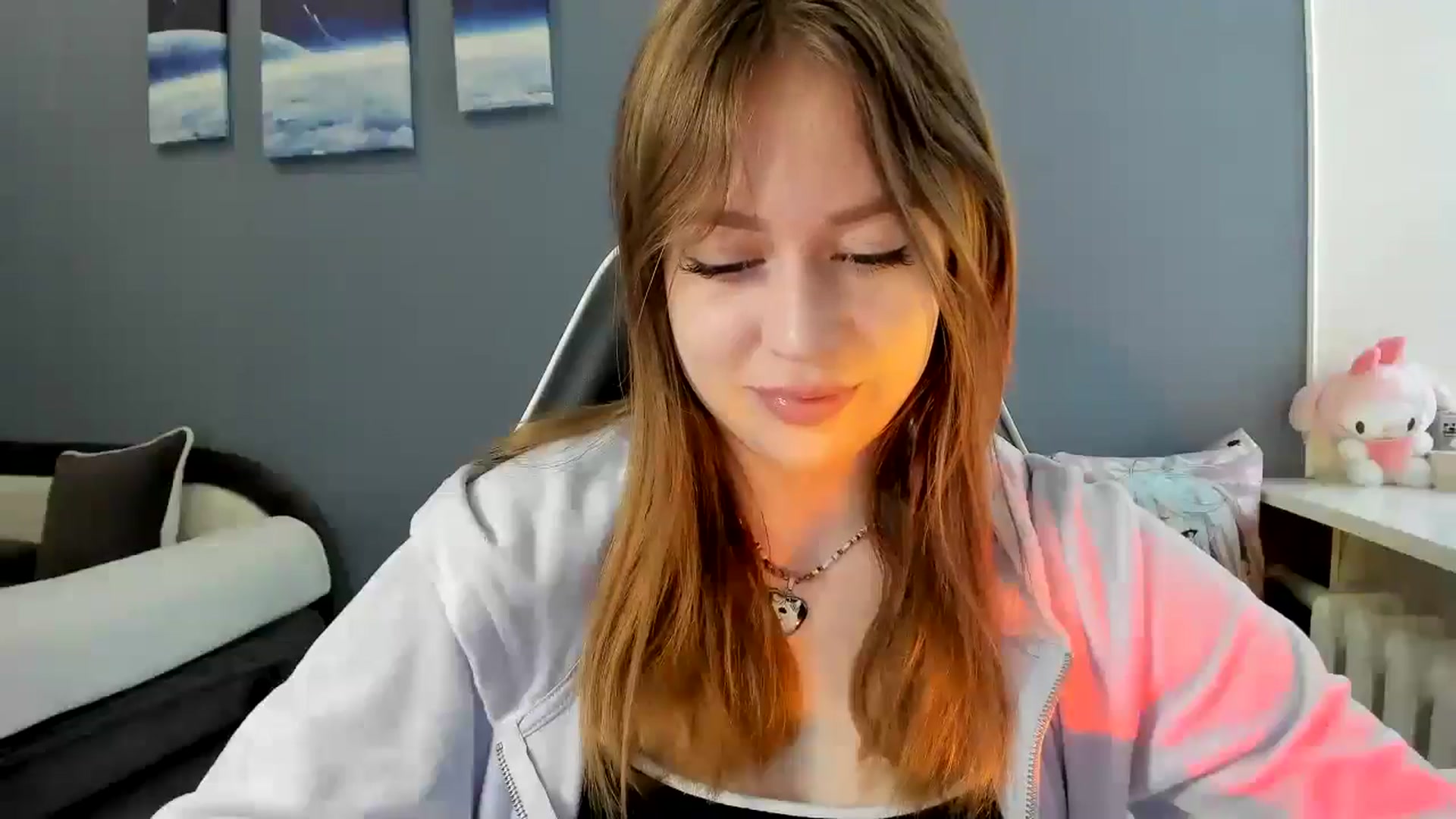 Gallery image thumbnail from RoboSasha's myfreecams stream on, 07/04/2025, 13:14 image 4 of 20