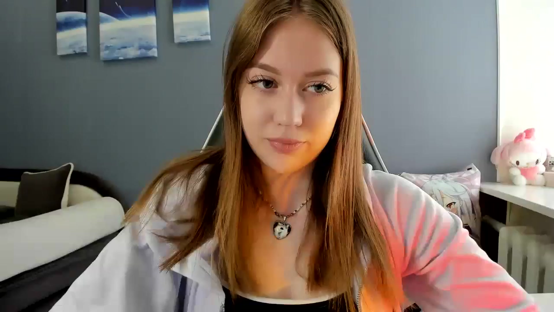 Gallery image thumbnail from RoboSasha's myfreecams stream on, 07/04/2025, 13:14 image 14 of 20