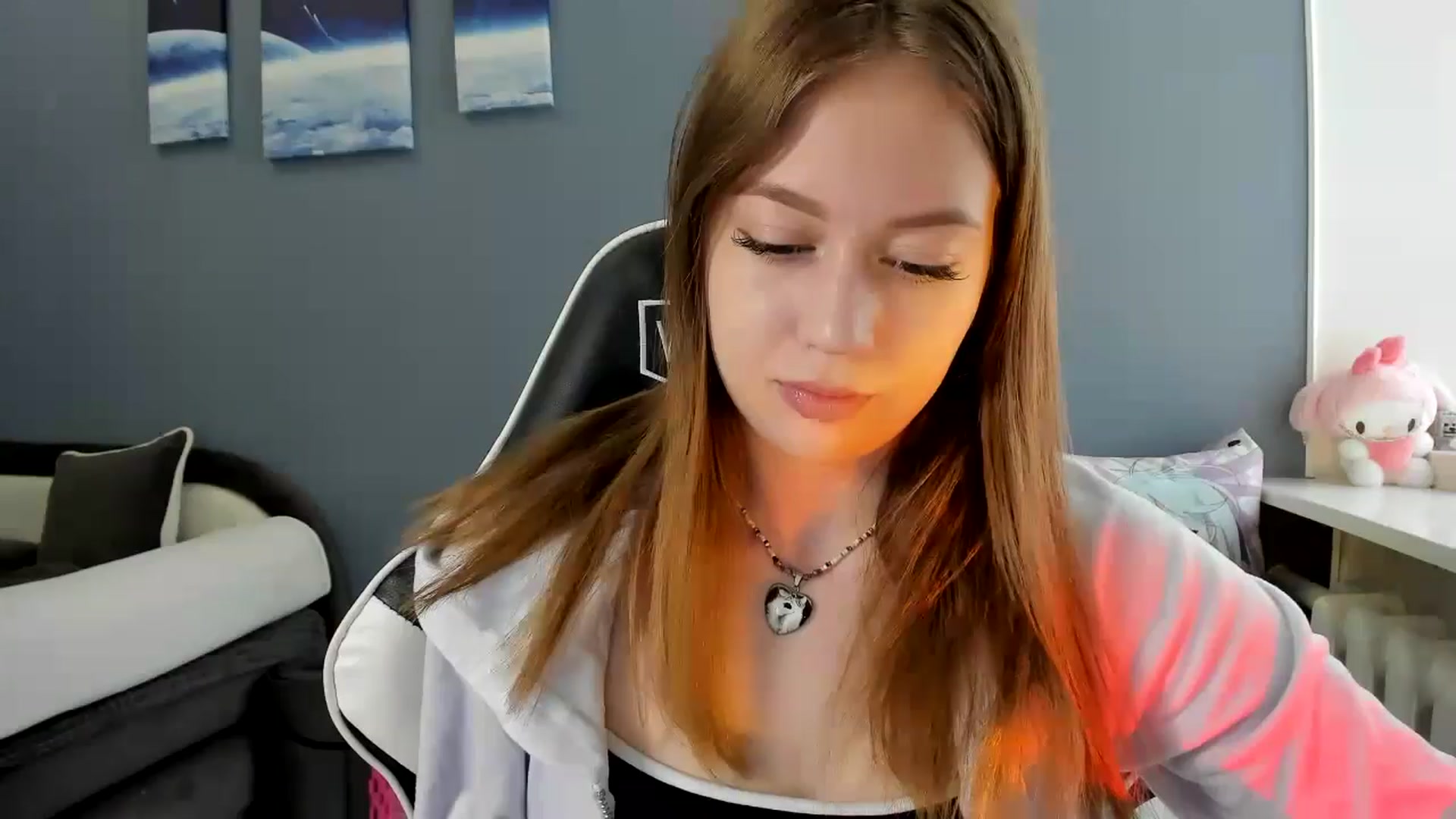 Gallery image thumbnail from RoboSasha's myfreecams stream on, 07/04/2025, 13:14 image 10 of 20