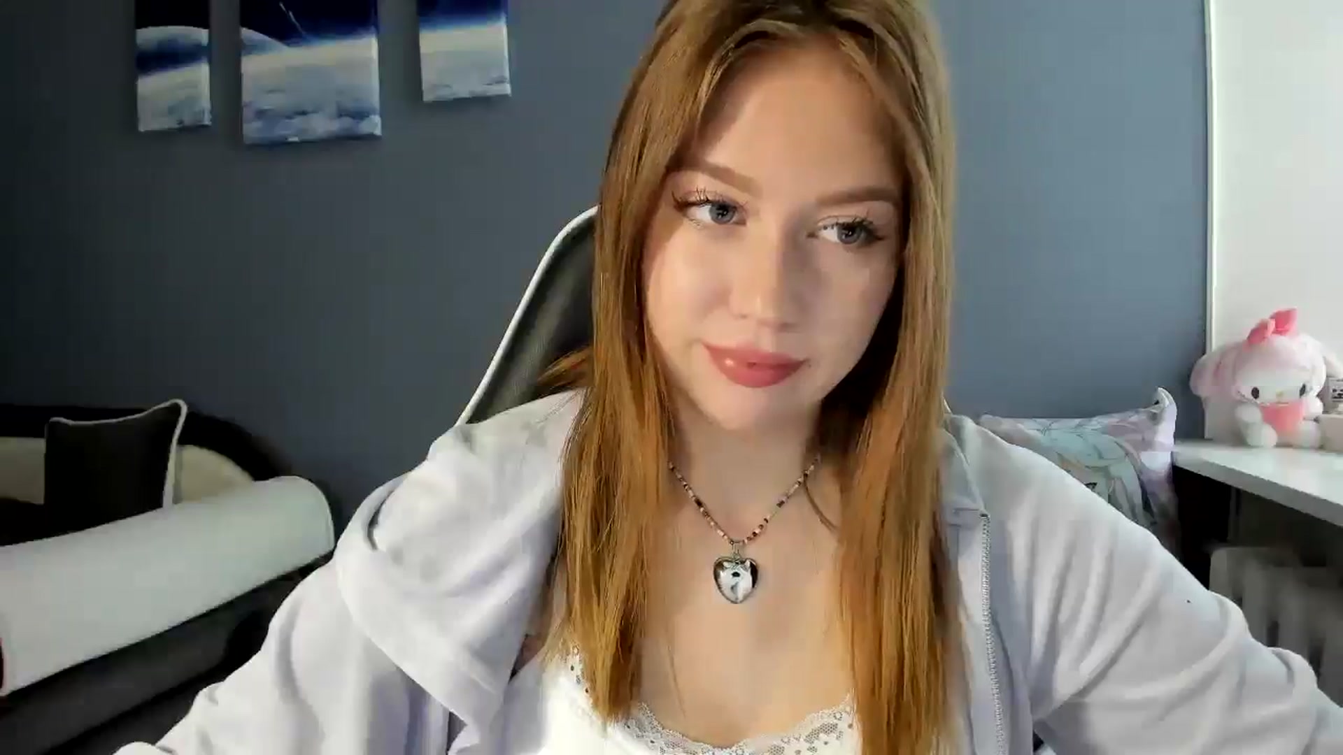 Gallery image thumbnail from RoboSasha's myfreecams stream on, 07/06/2025, 12:29 image 9 of 20