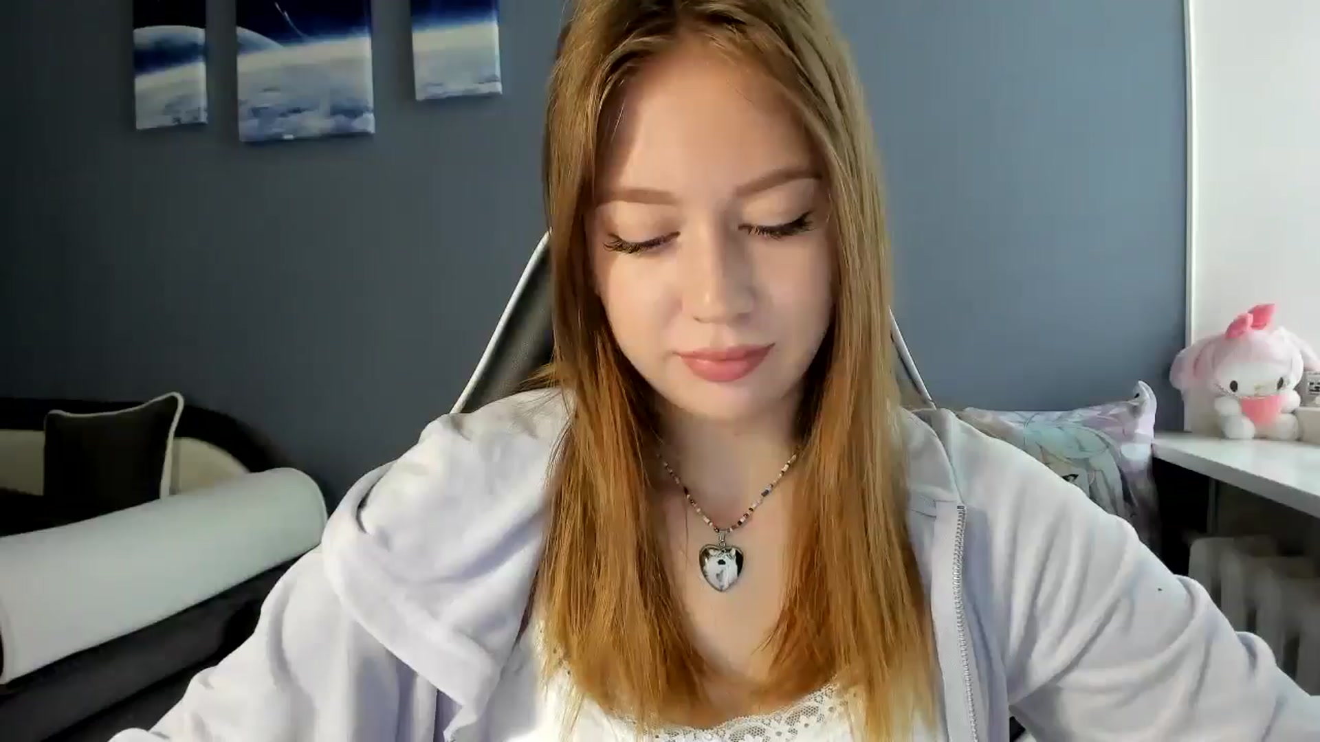 Gallery image thumbnail from RoboSasha's myfreecams stream on, 07/06/2025, 12:29 image 8 of 20