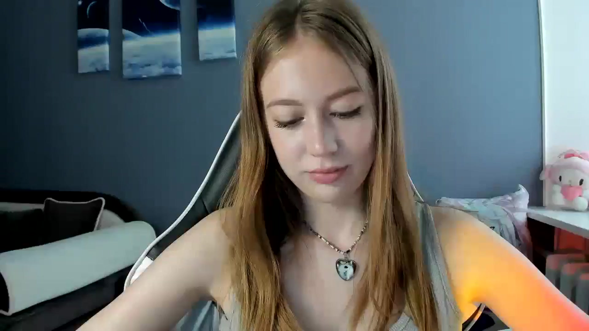 Gallery image thumbnail from RoboSasha's myfreecams stream on, 07/17/2025, 11:51 image 10 of 20