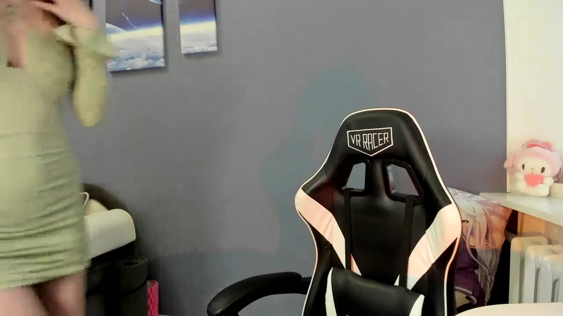 Gallery image thumbnail from RoboSasha's myfreecams stream on, 07/20/2025, 11:48 image 13 of 20