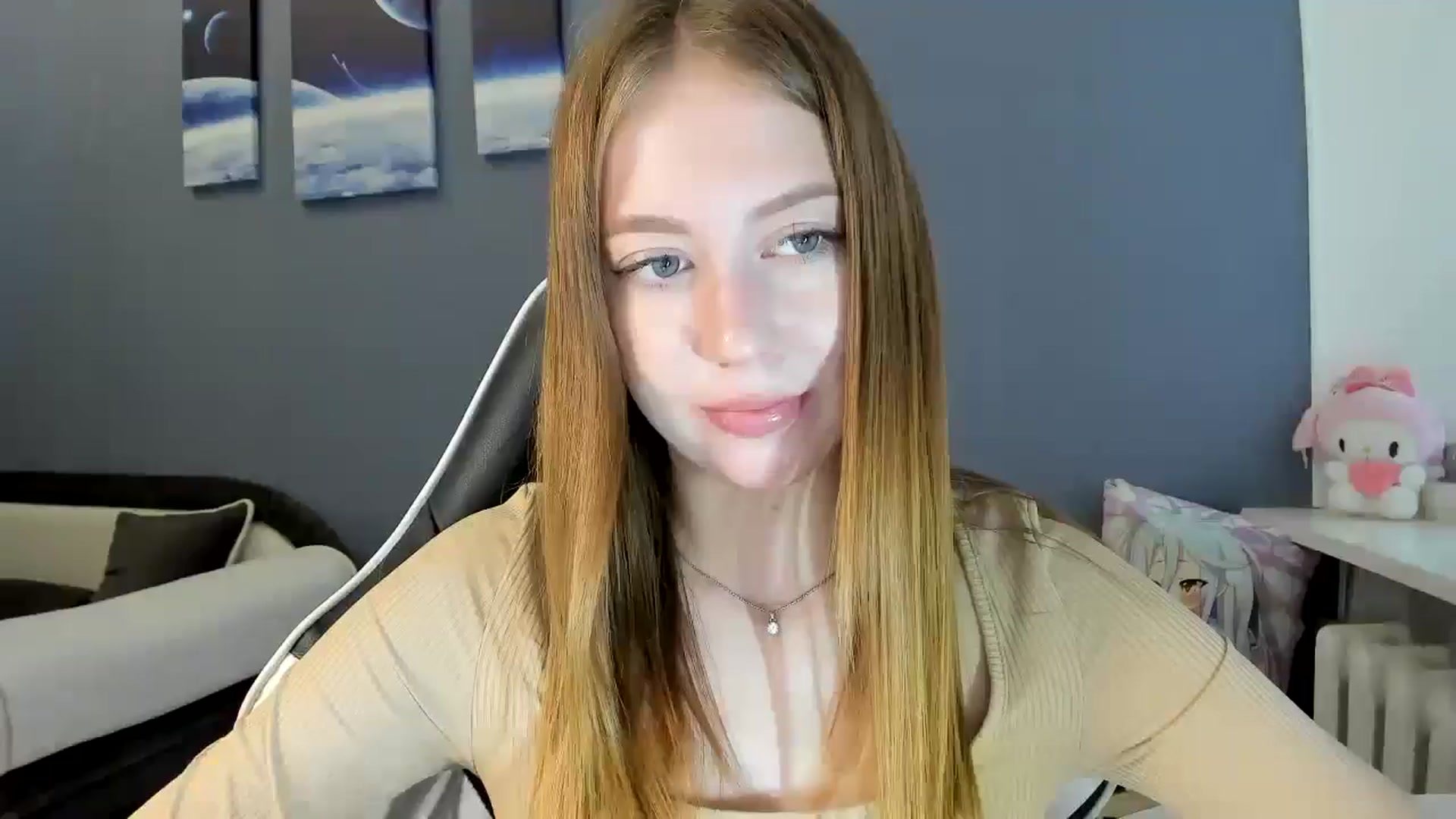 Gallery image thumbnail from RoboSasha's myfreecams stream on, 08/03/2025, 10:44 image 14 of 20