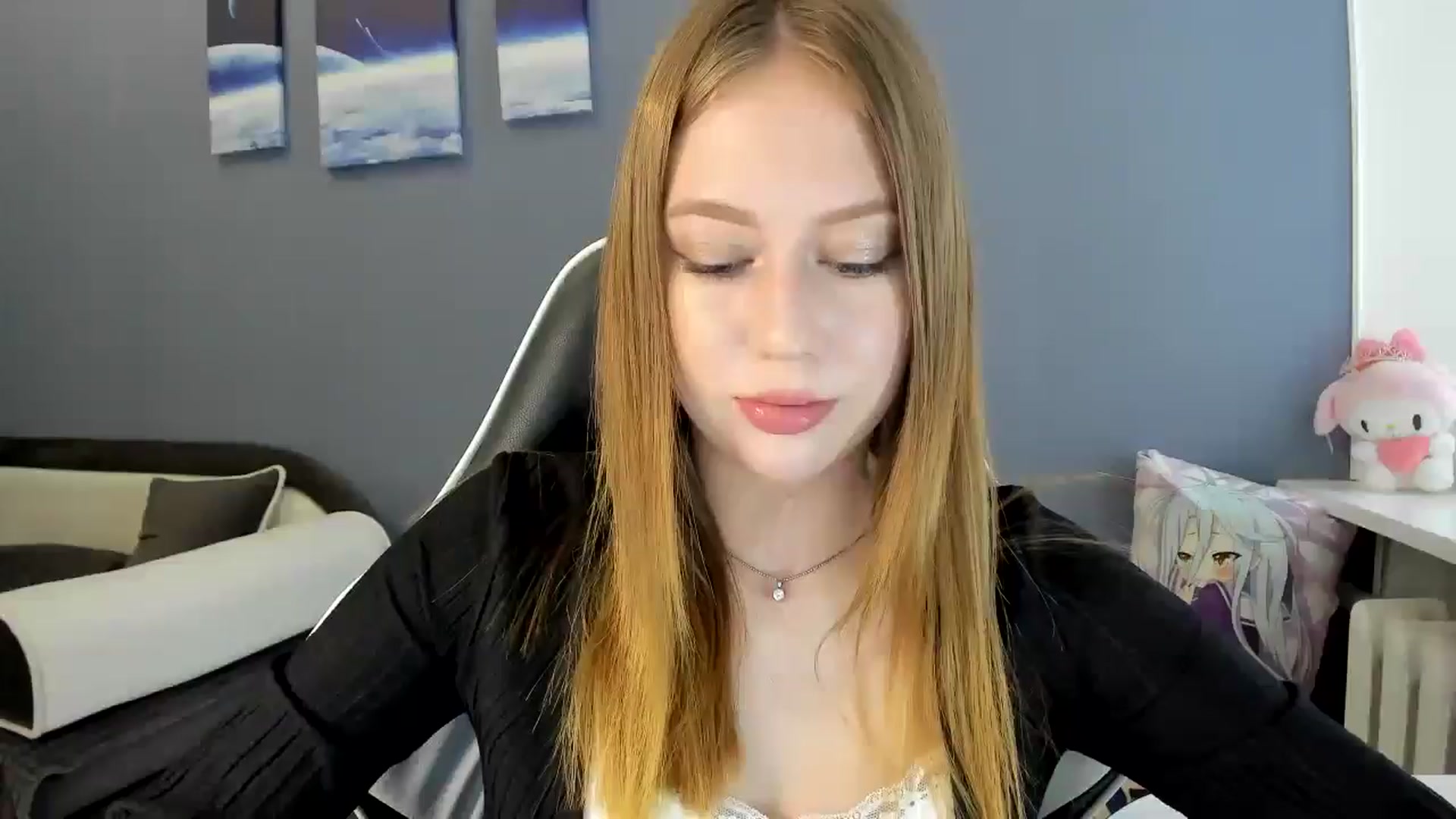 Gallery image thumbnail from RoboSasha's myfreecams stream on, 08/04/2025, 11:29 image 18 of 20
