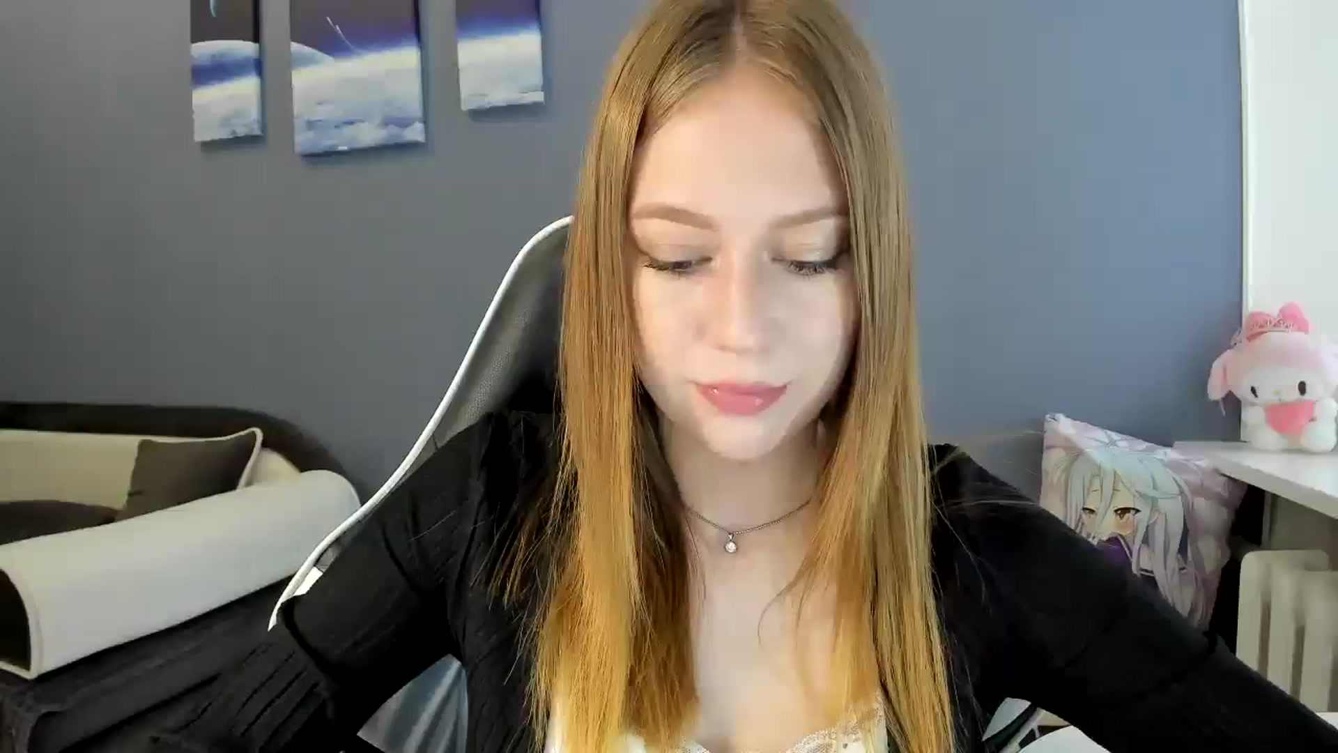 Gallery image thumbnail from RoboSasha's myfreecams stream on, 08/04/2025, 11:29 image 20 of 20