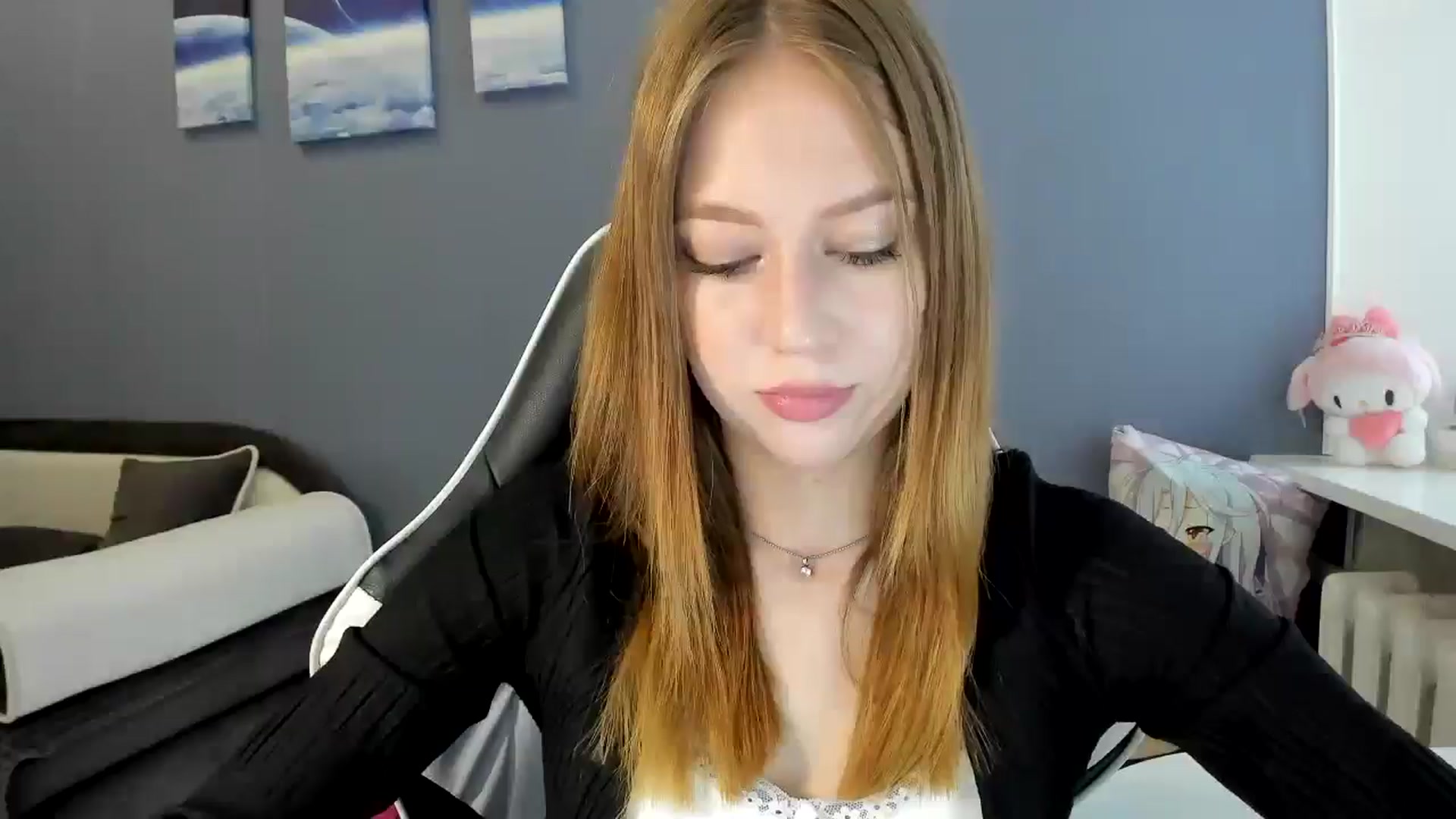 Gallery image thumbnail from RoboSasha's myfreecams stream on, 08/04/2025, 11:29 image 10 of 20