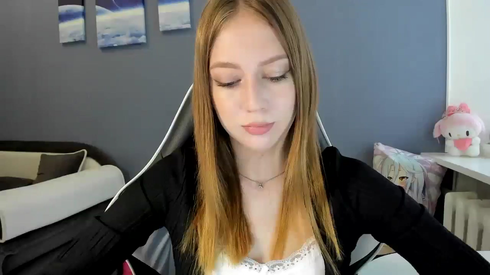 Gallery image thumbnail from RoboSasha's myfreecams stream on, 08/04/2025, 11:29 image 7 of 20