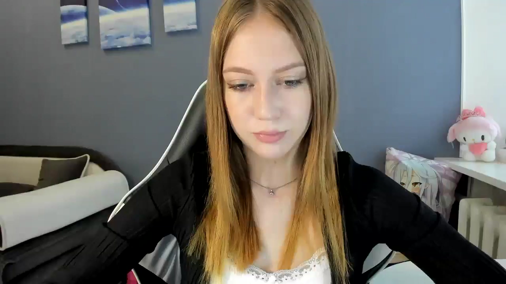 Gallery image thumbnail from RoboSasha's myfreecams stream on, 08/04/2025, 11:29 image 6 of 20