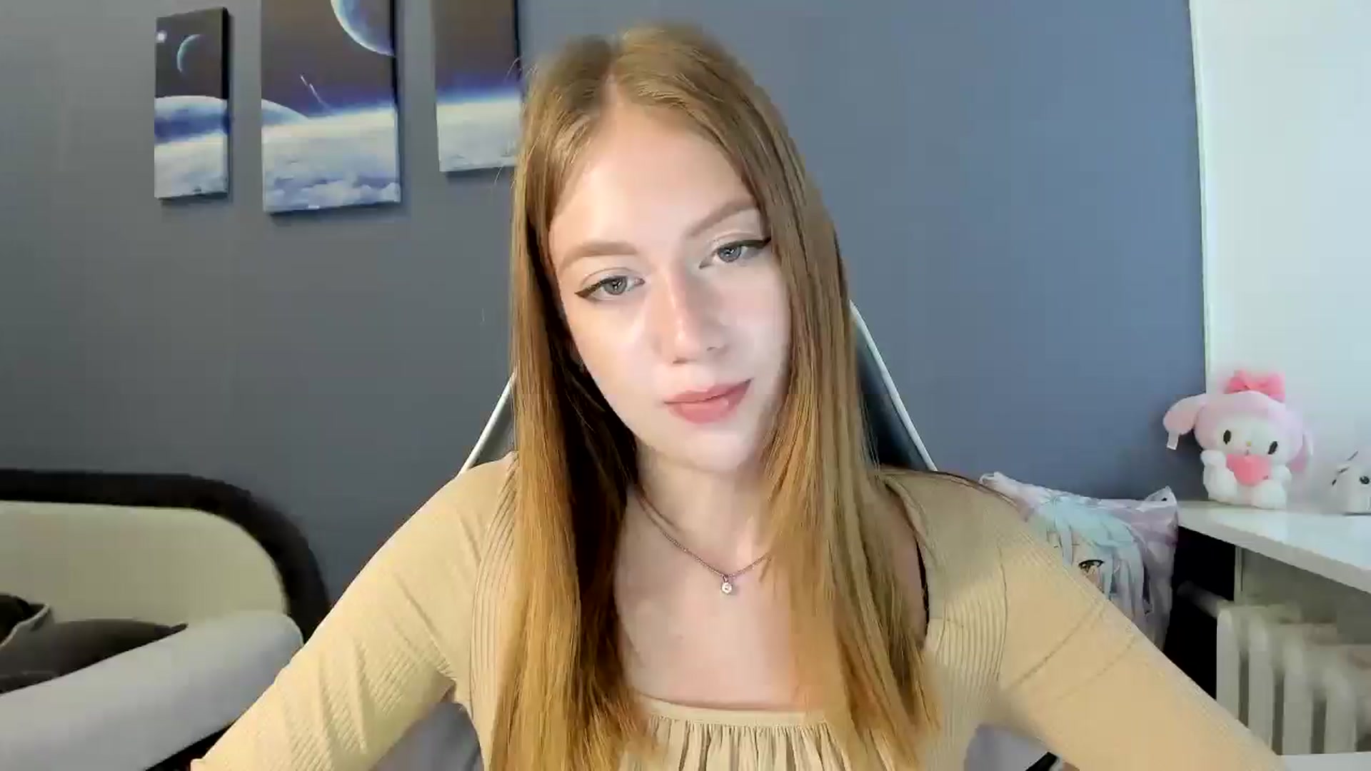 Gallery image thumbnail from RoboSasha's myfreecams stream on, 08/06/2025, 11:20 image 17 of 20
