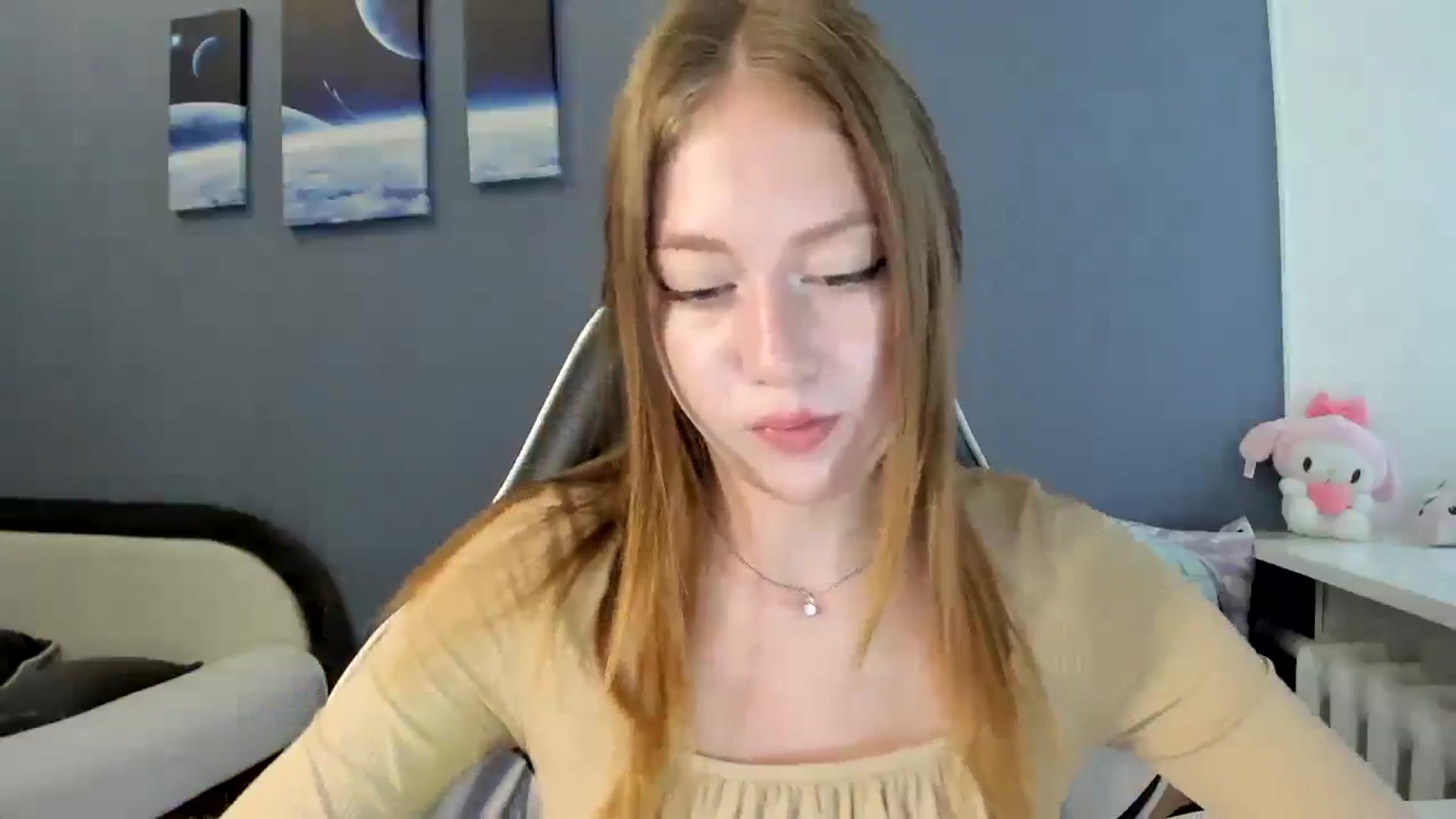 Gallery image thumbnail from RoboSasha's myfreecams stream on, 08/06/2025, 11:20 image 2 of 20