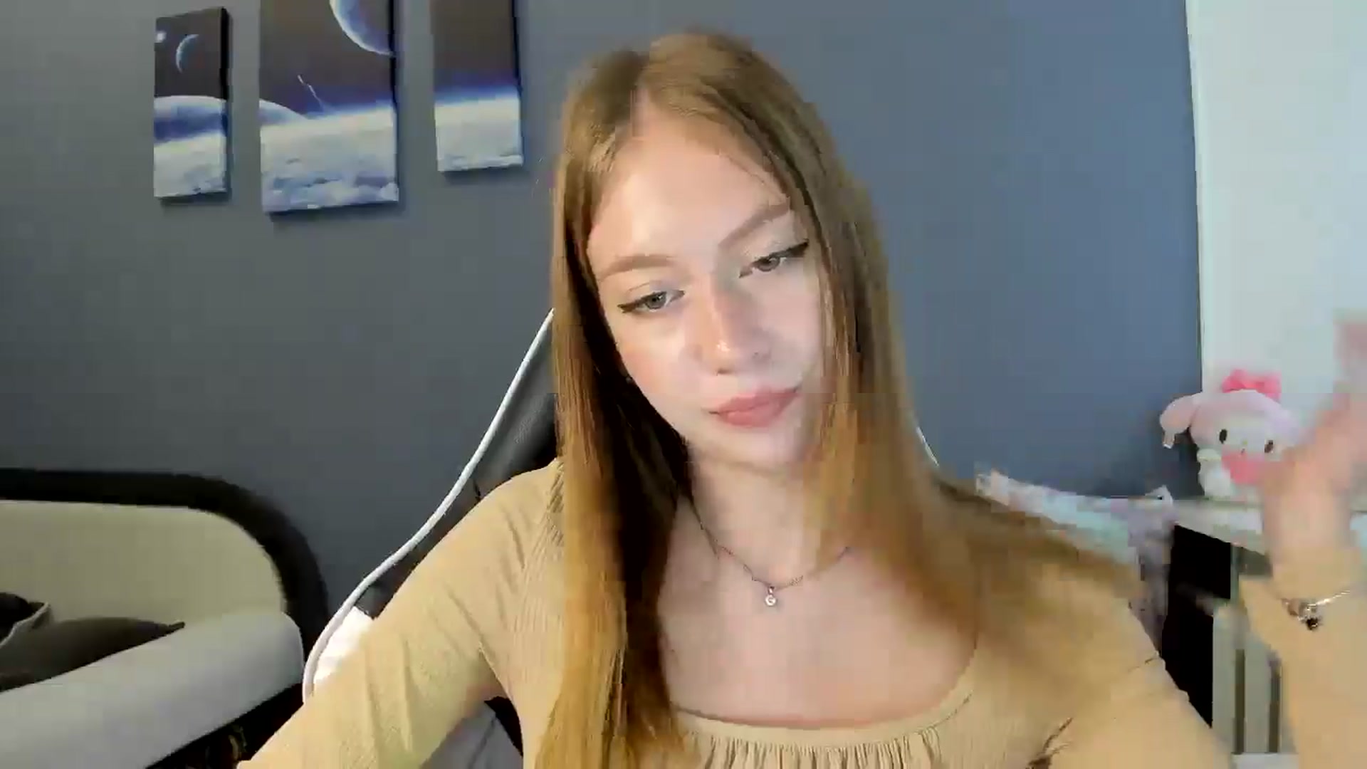 Gallery image thumbnail from RoboSasha's myfreecams stream on, 08/06/2025, 11:20 image 16 of 20