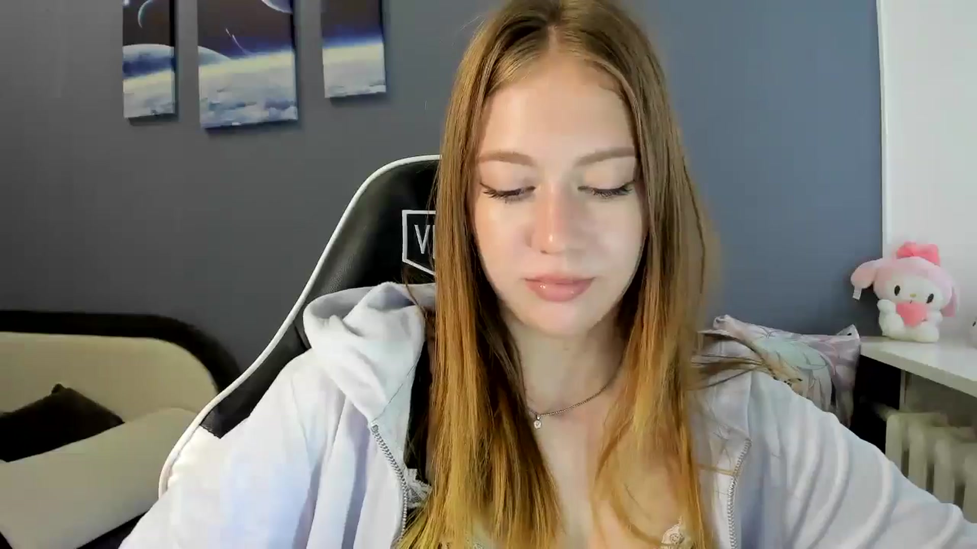 Gallery image thumbnail from RoboSasha's myfreecams stream on, 08/07/2025, 11:05 image 5 of 20
