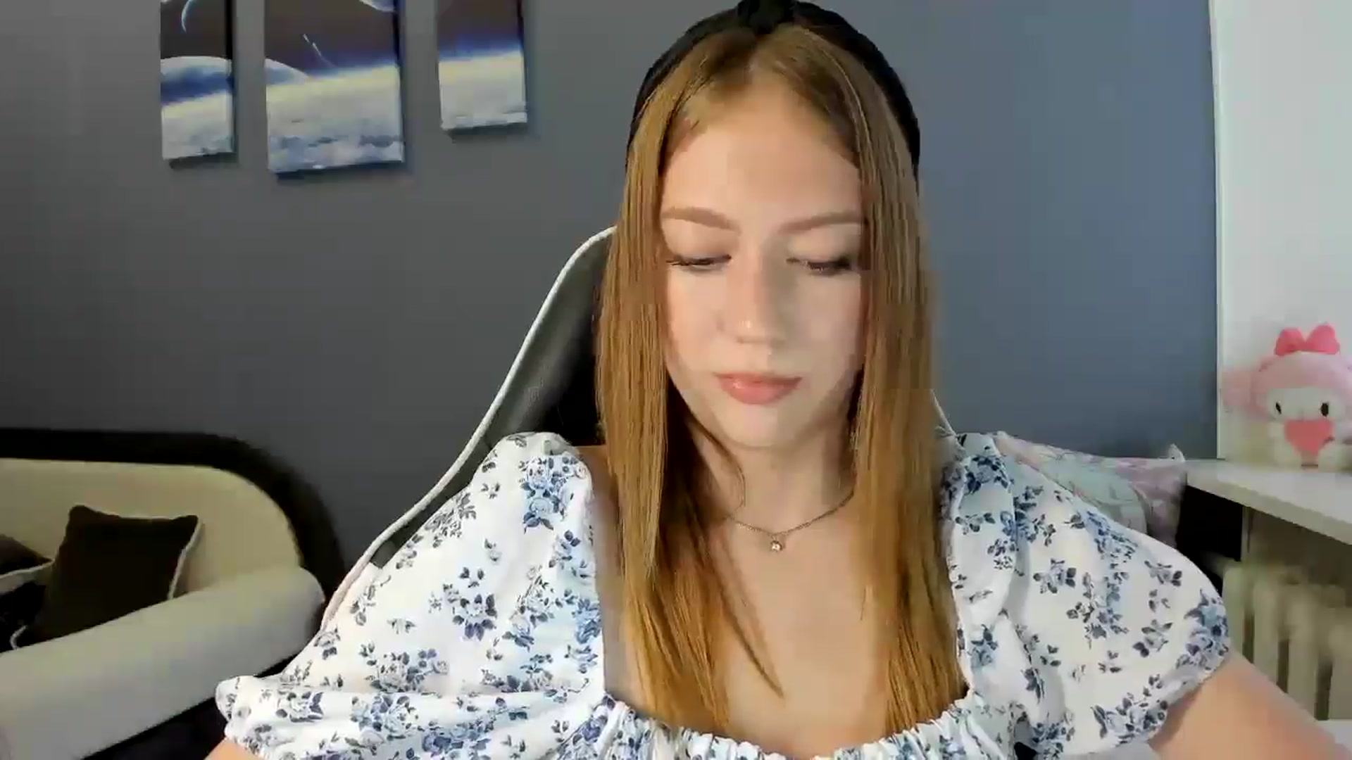 Gallery image thumbnail from RoboSasha's myfreecams stream on, 08/08/2025, 11:14 image 12 of 20