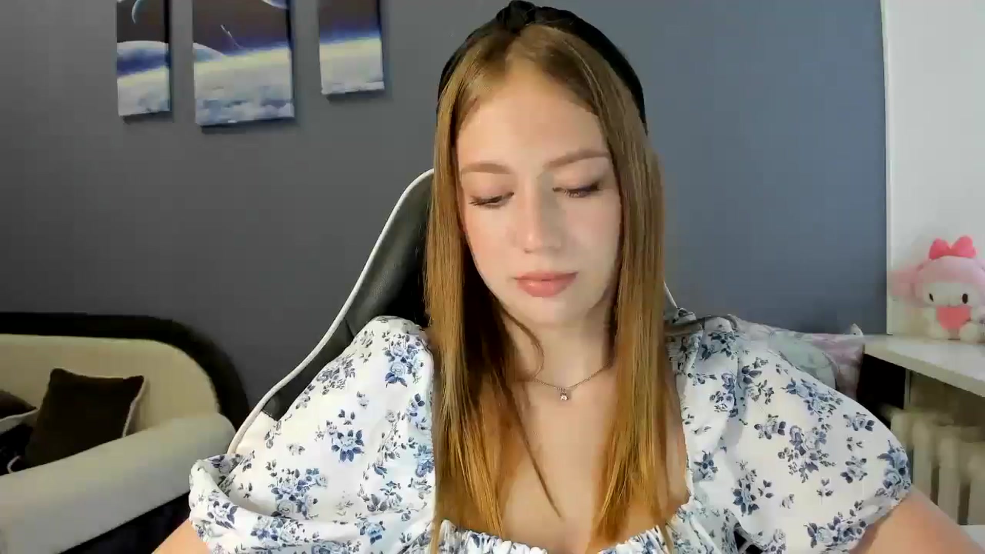 Gallery image thumbnail from RoboSasha's myfreecams stream on, 08/08/2025, 11:14 image 10 of 20